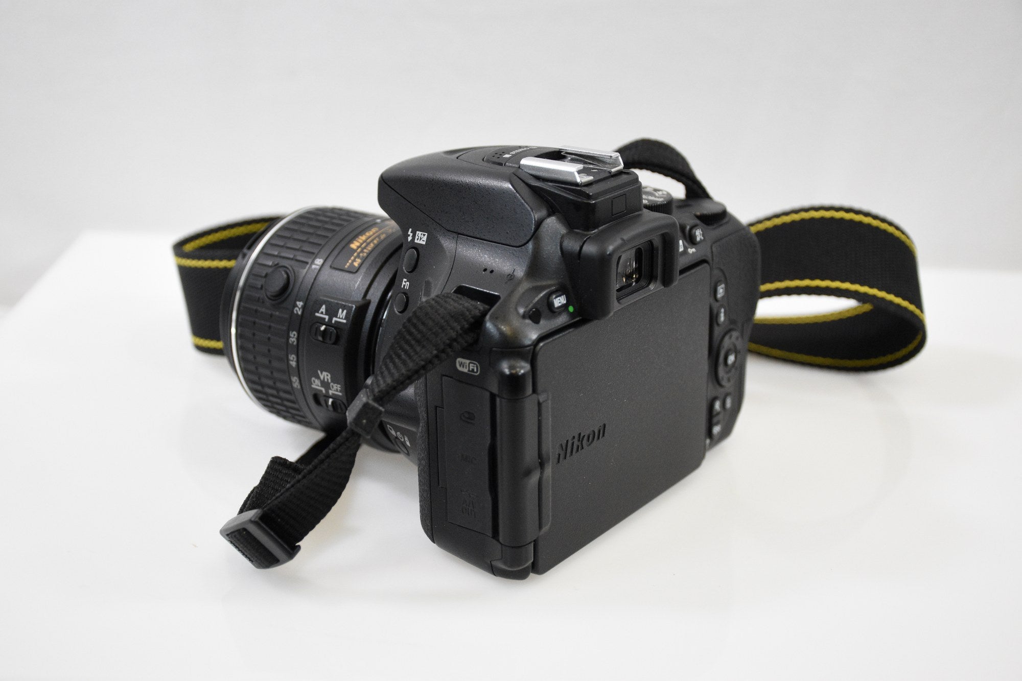 Nikon D5500 DSLR Camera - DX VR NIKKOR 18-55mm f/3.5-5.6G G II Lens - DOKAN