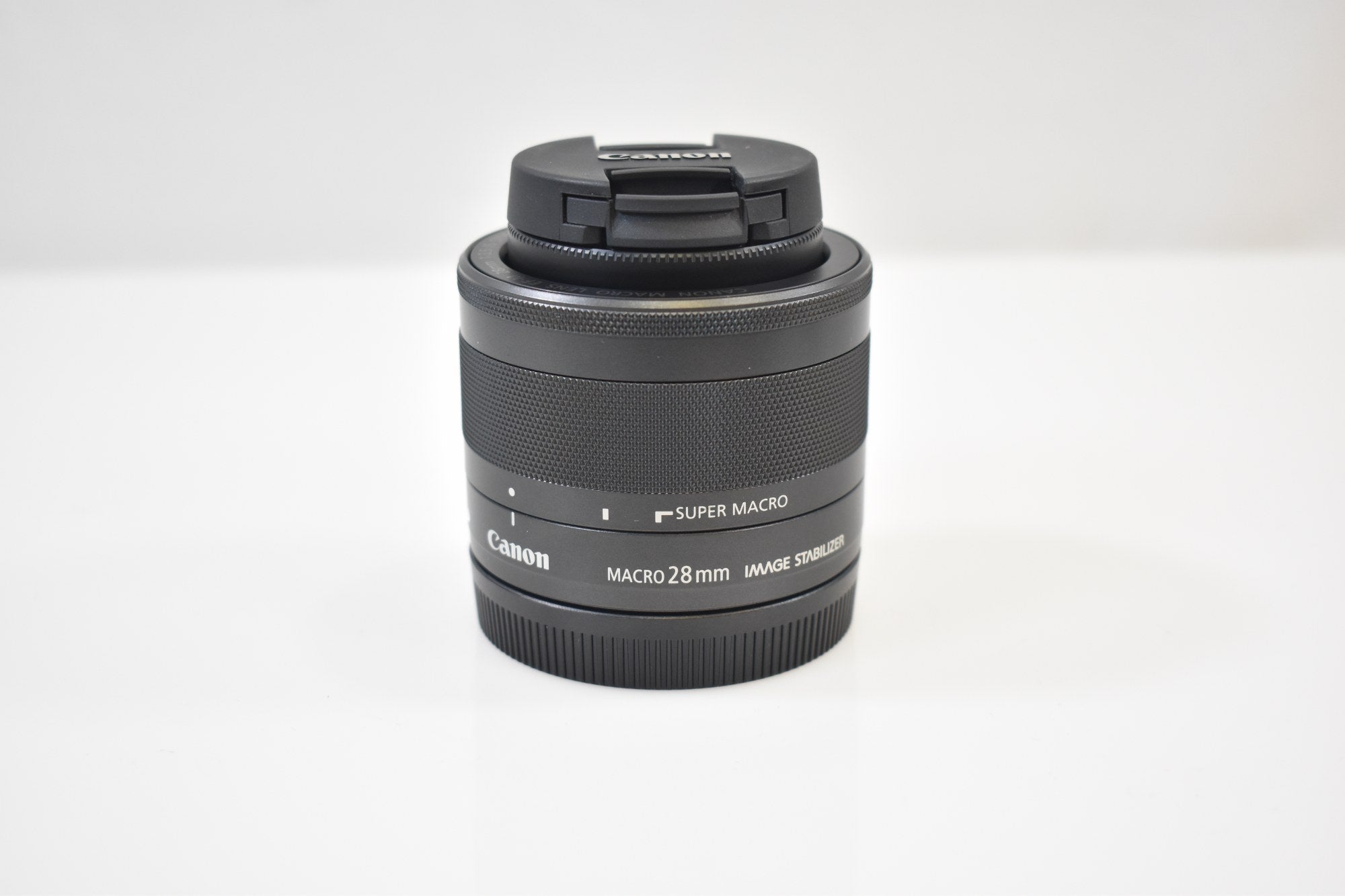 Canon EF-M 28mm f/3.5 Macro IS STM Lens (Black)