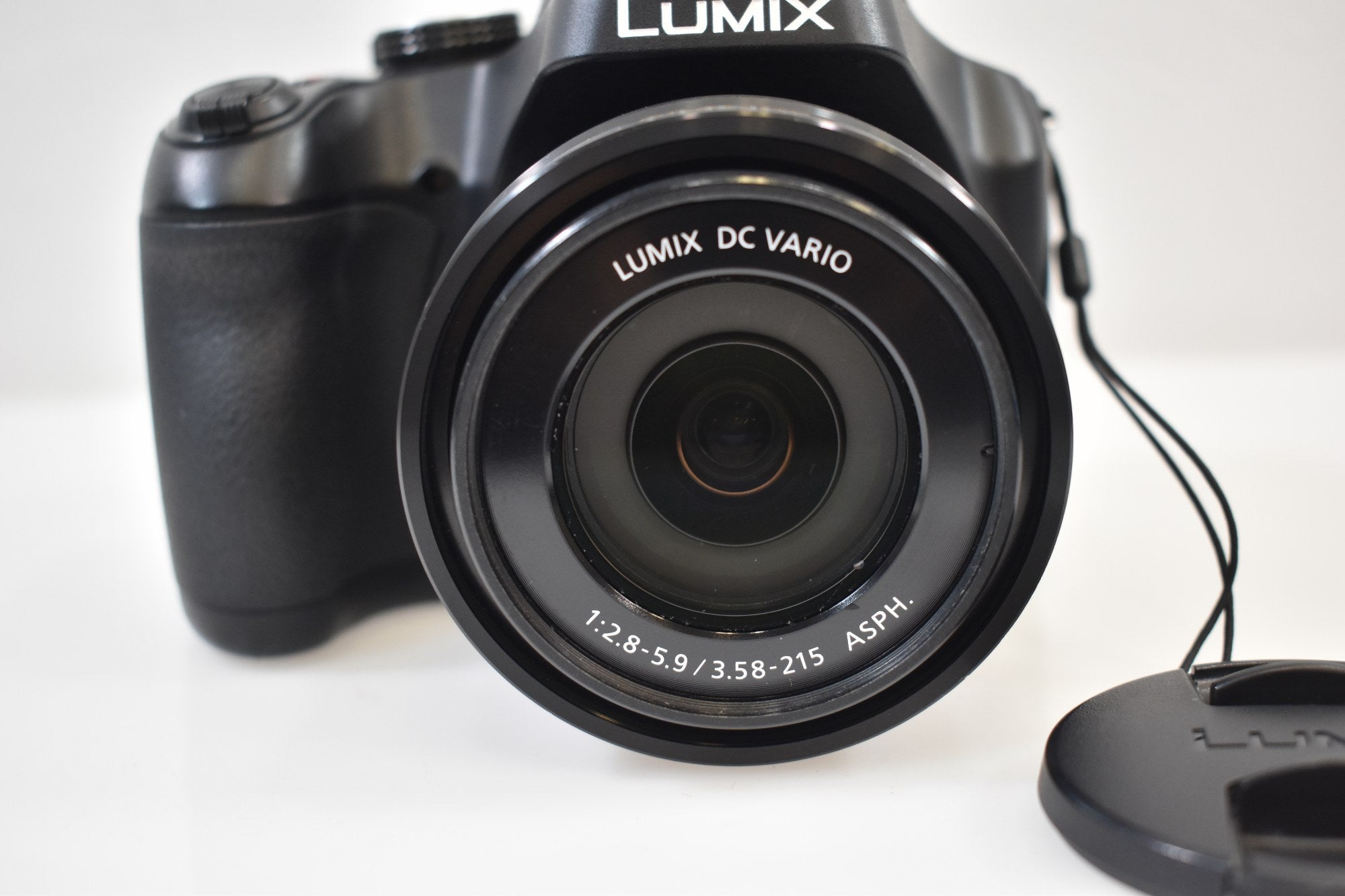 Panasonic LUMIX DC-FZ80DK Full-Frame with 20-1200mm Lens Kit - box and bag