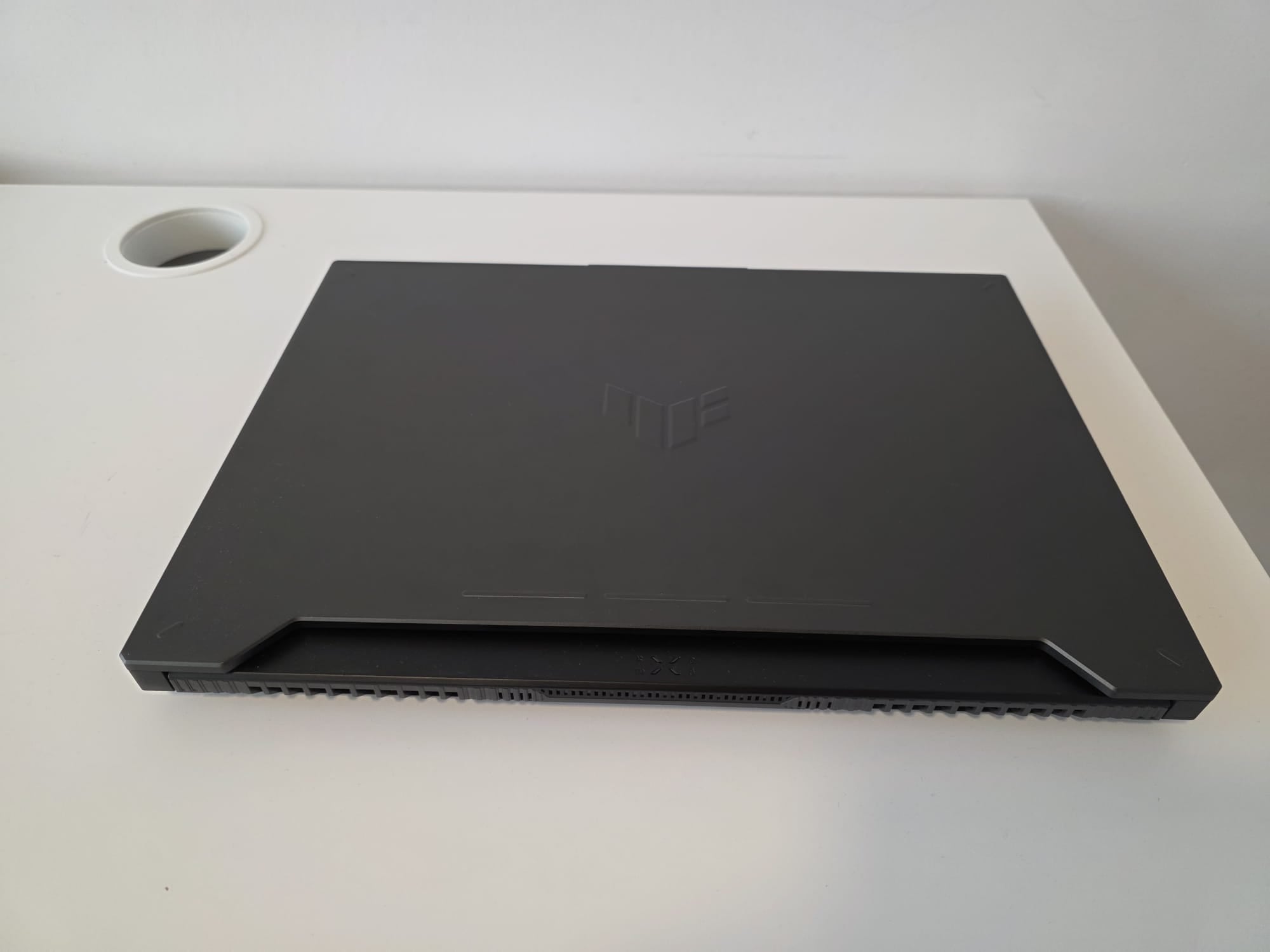 ASUS TUF A15 15" - AMD Ryzen 7 16GB 1TB RTX 4050 - Gaming Laptop - DOKAN