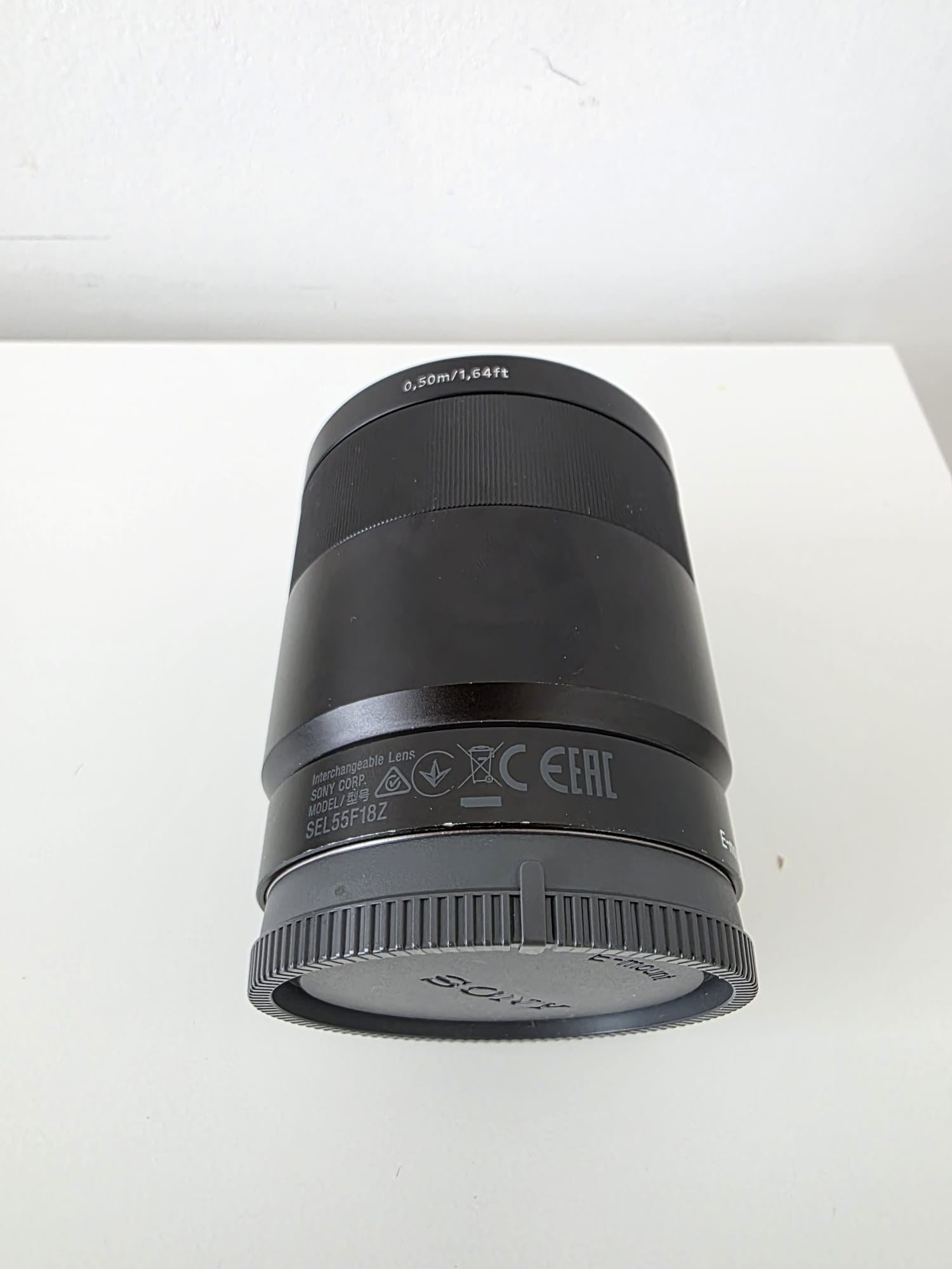 Sony Zeiss Sonnar T FE 55mm F1.8 ZA Lens - E-Mount Lens/Full-Frame Format - DOKAN