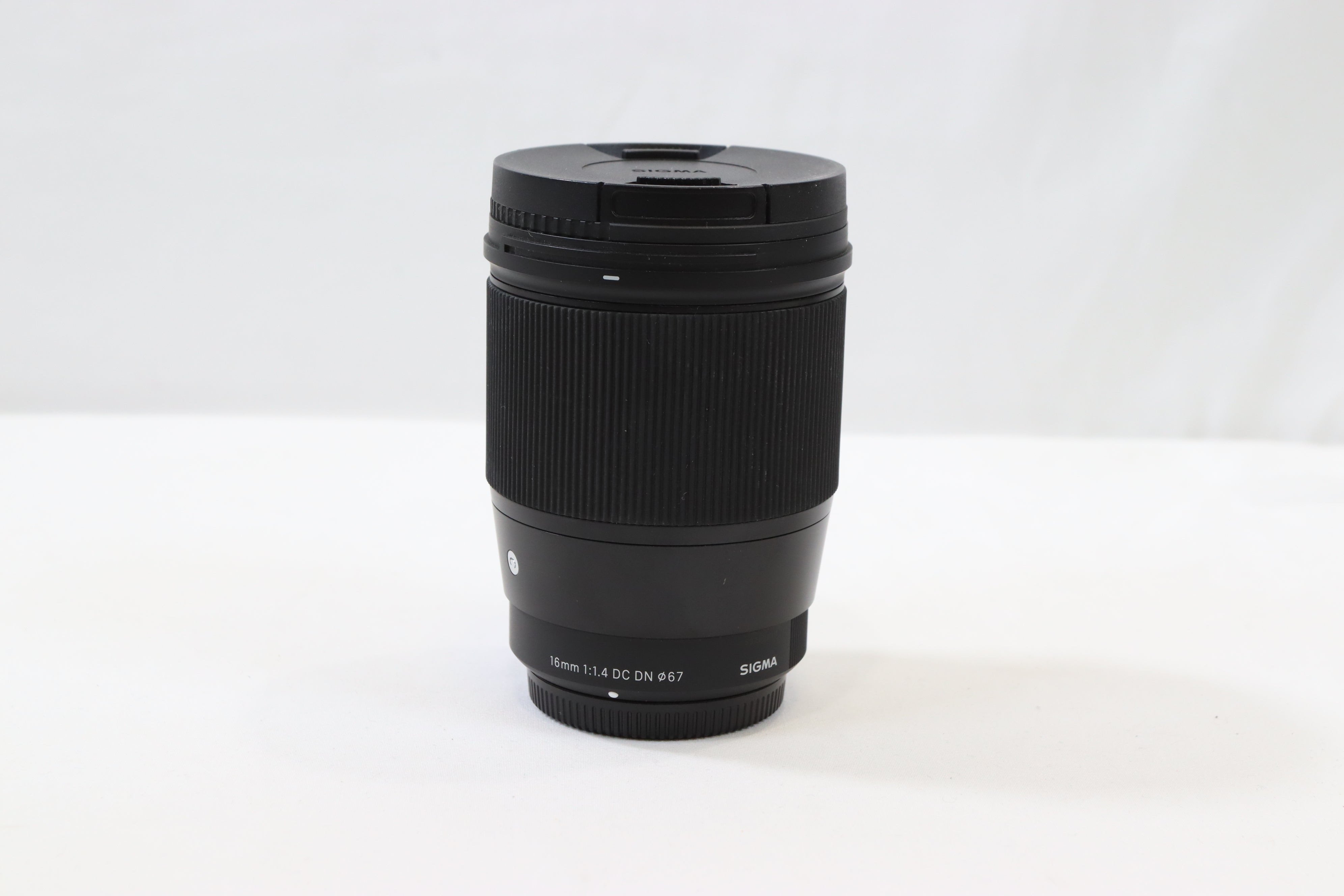 Sigma 16mm f/1.4 DC DN Contemporary Lens - FUJIFILM X-Mount/APS-C Format - DOKAN