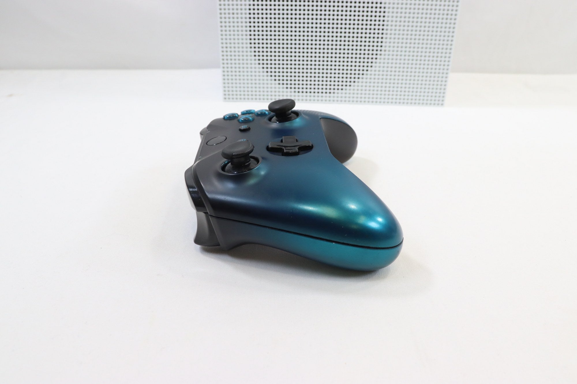 Xbox One S 1TB Console - Xbox One S Edition - DOKAN