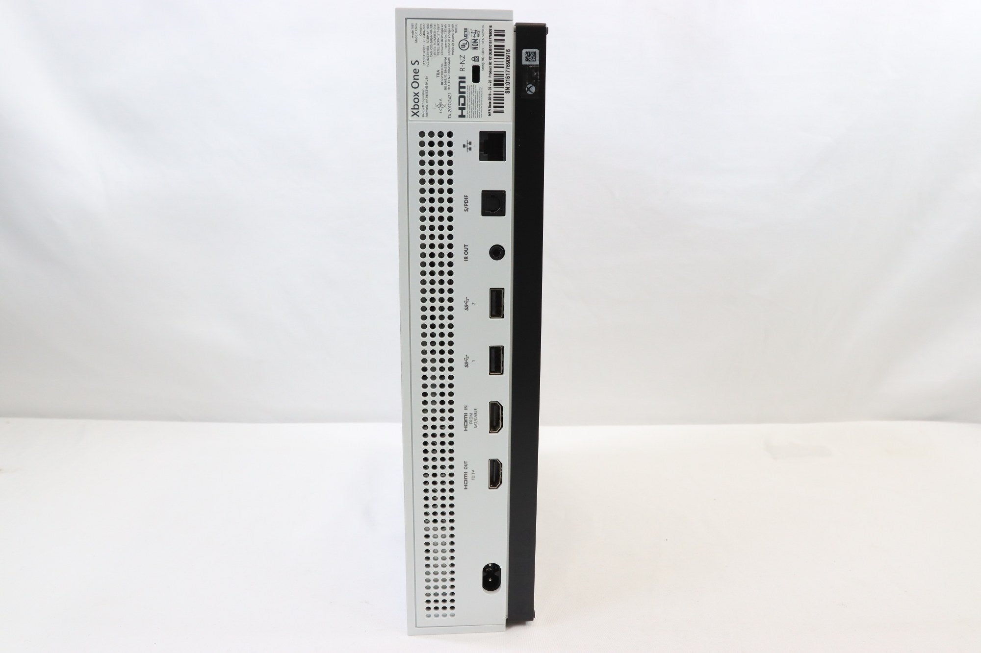 Xbox One S 1TB Console - Xbox One S Edition - DOKAN