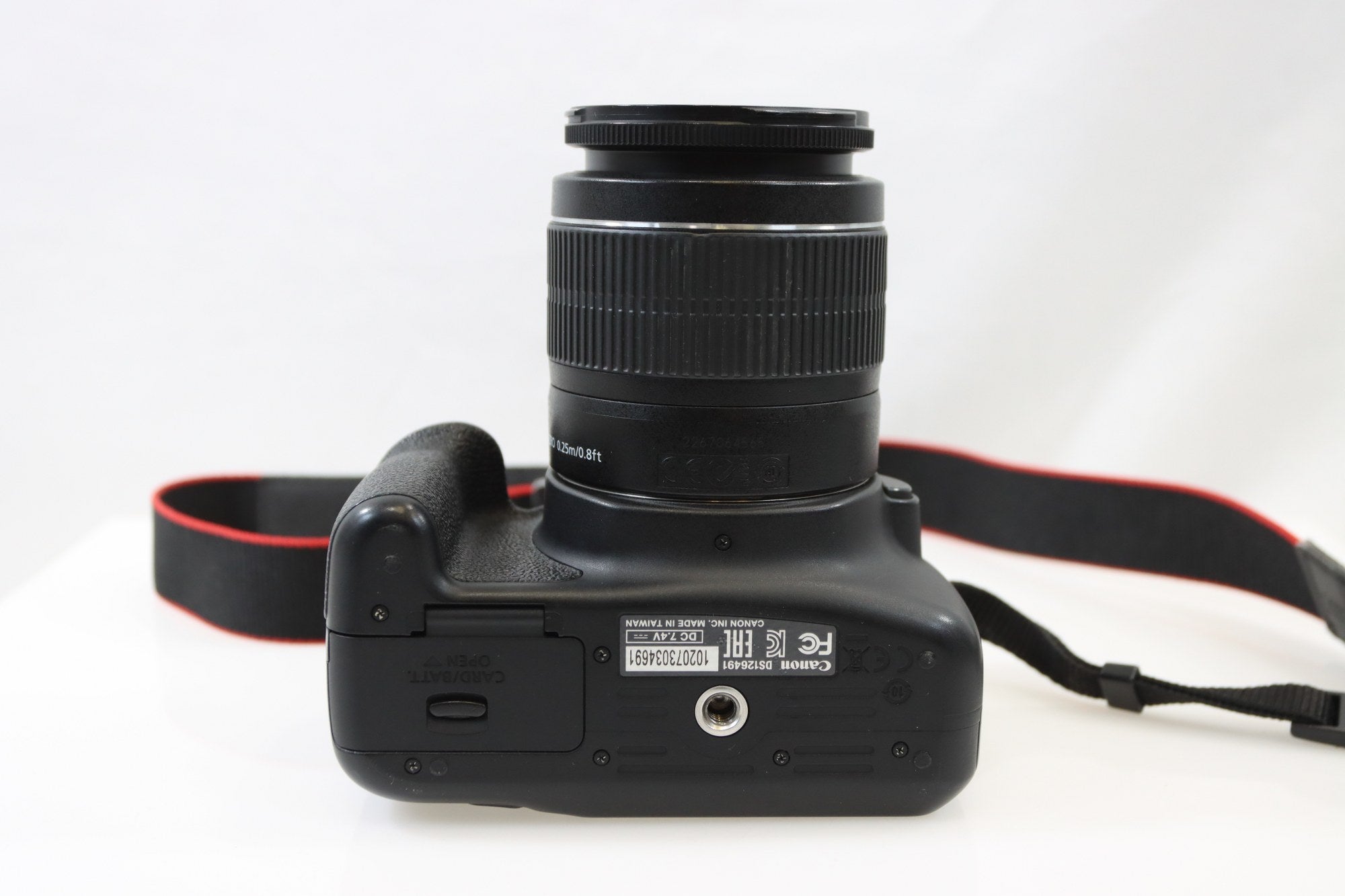 Canon EOS Rebel T5 DSLR Camera Kit - EF-S 18-55mm f/3.5-5.6 IS III lens