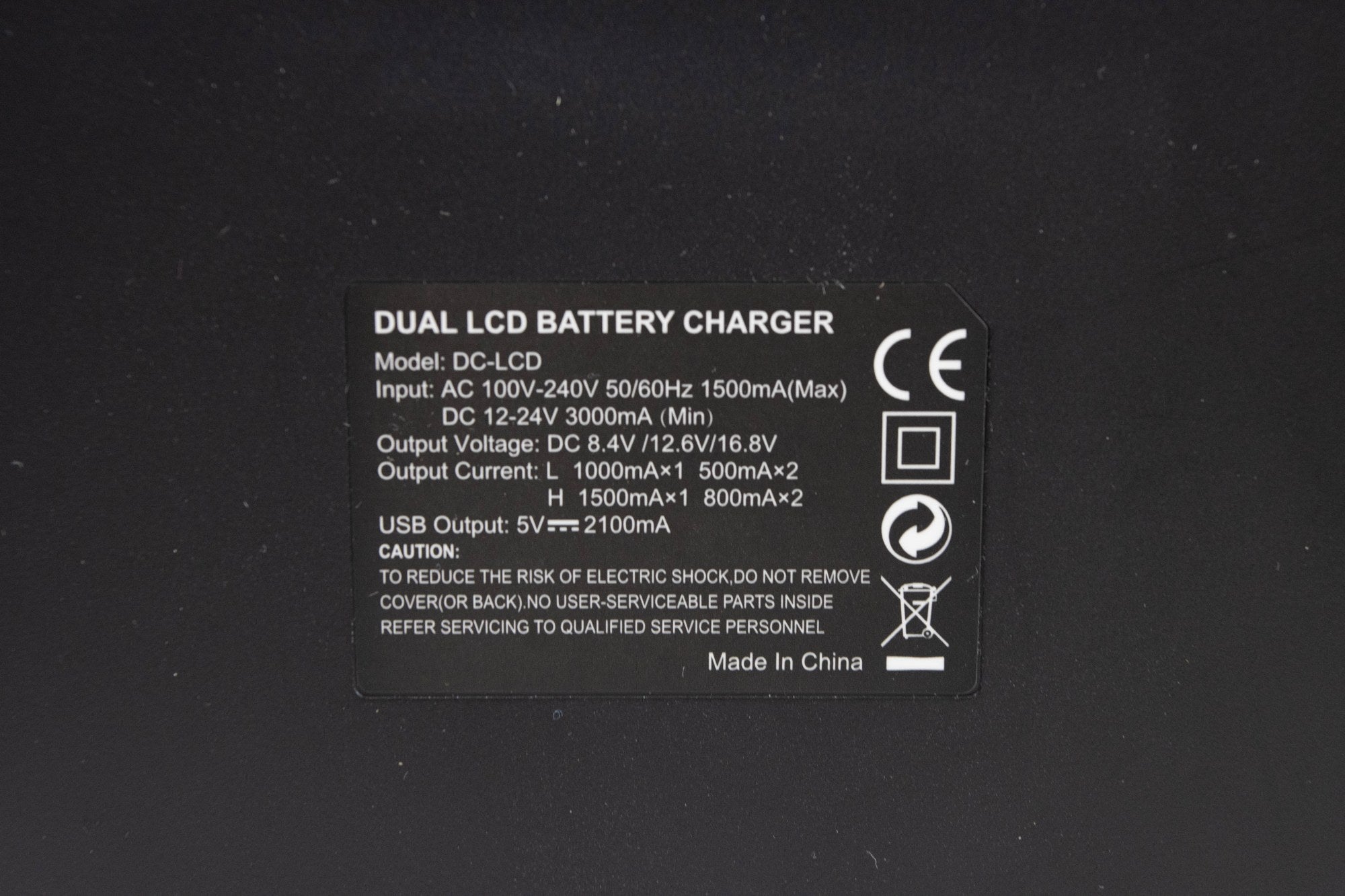 Dual Digital Battery Charger - DOKAN