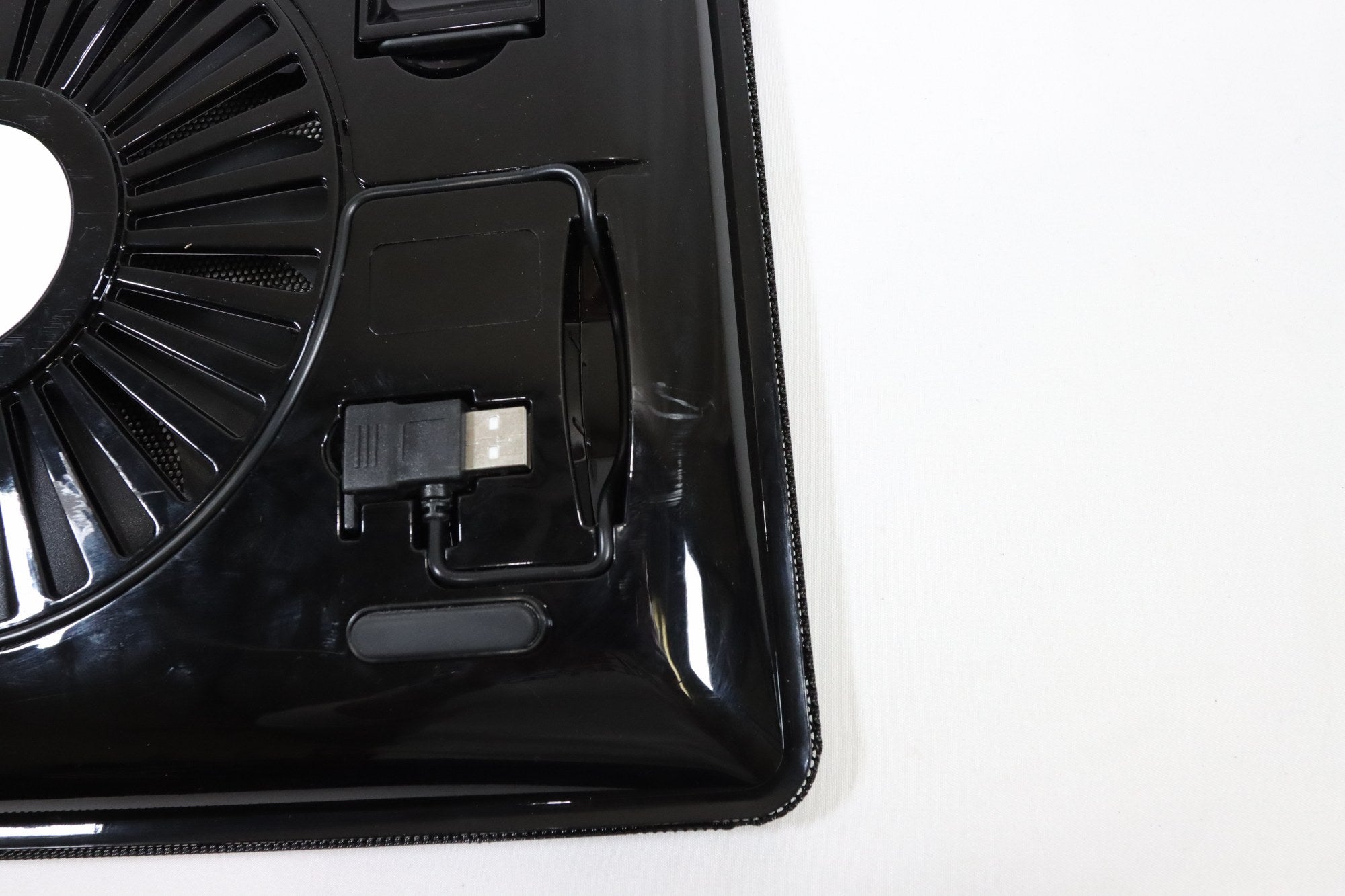 Insignia Laptop Cooling Stand - DOKAN