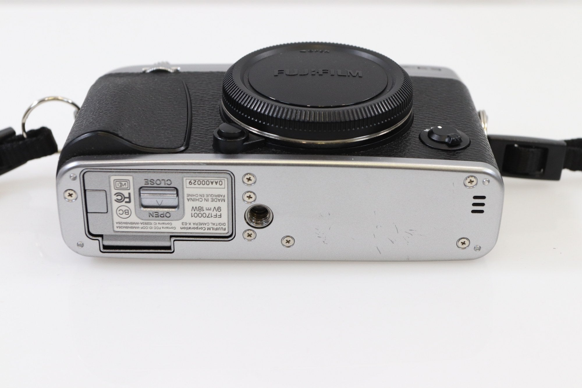 Fujifilm Fuji X-E3 Mirrorless Digital Camera - Body - DOKAN