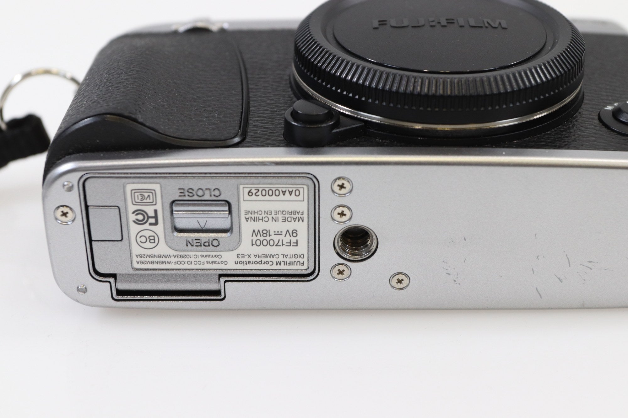Fujifilm Fuji X-E3 Mirrorless Digital Camera - Body - DOKAN