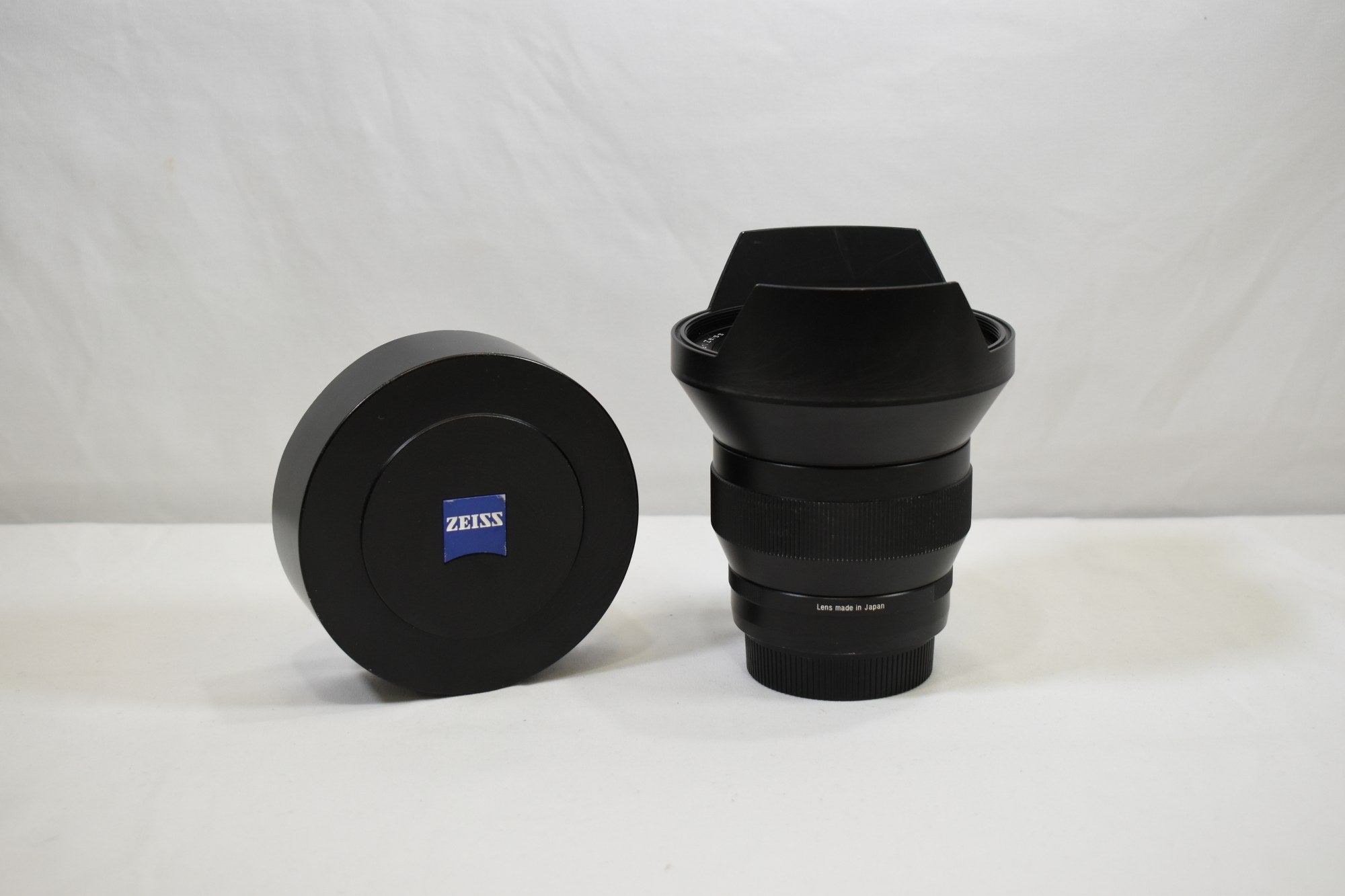 ZEISS Distagon T* 15mm f/2.8 ZE Lens - EF-Mount Lens/Full-Frame Format - DOKAN
