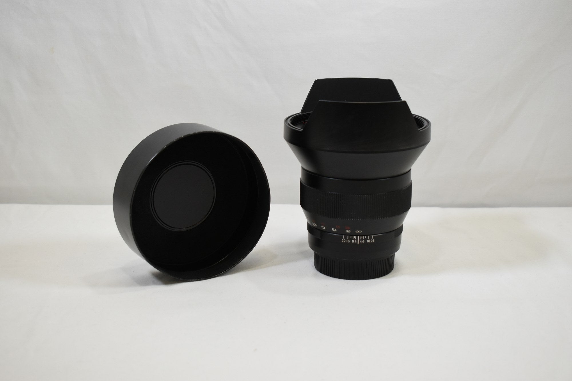 ZEISS Distagon T* 15mm f/2.8 ZE Lens - EF-Mount Lens/Full-Frame Format - DOKAN