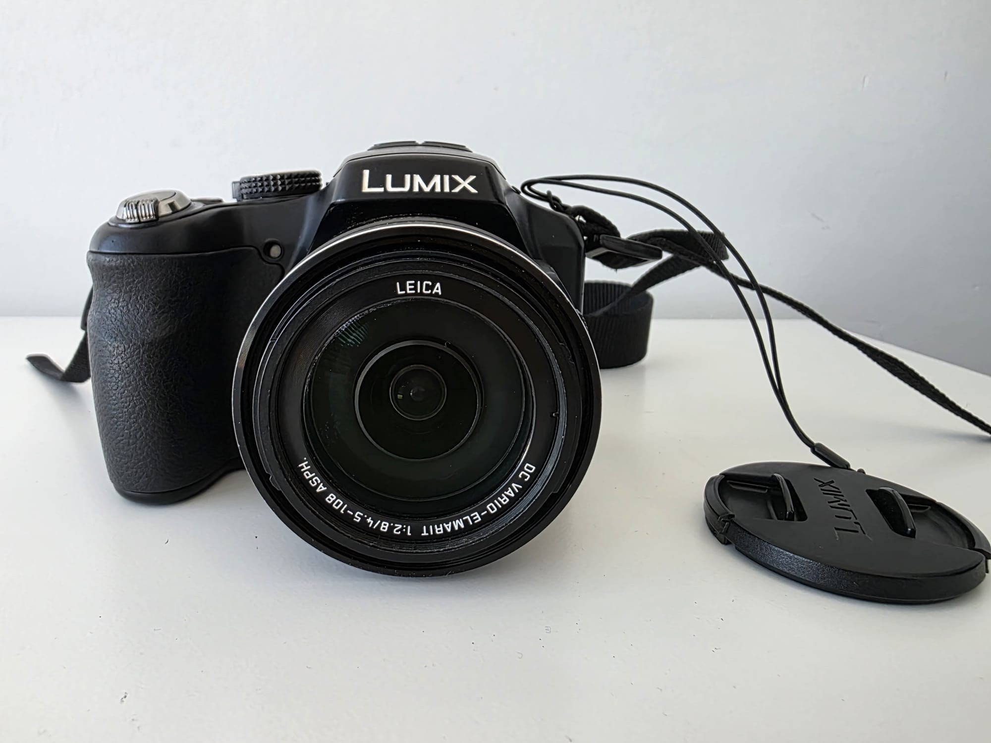 Panasonic Lumix DMC-FZ200 Digital Camera