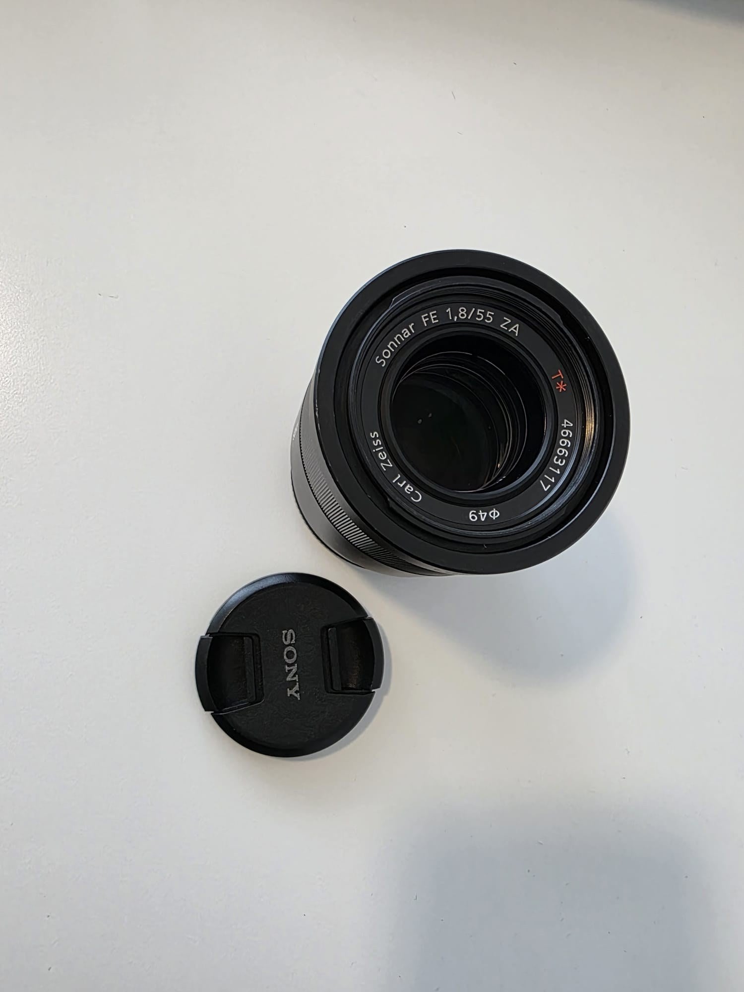 Sony Zeiss Sonnar T FE 55mm F1.8 ZA Lens - E-Mount Lens/Full-Frame Format - DOKAN