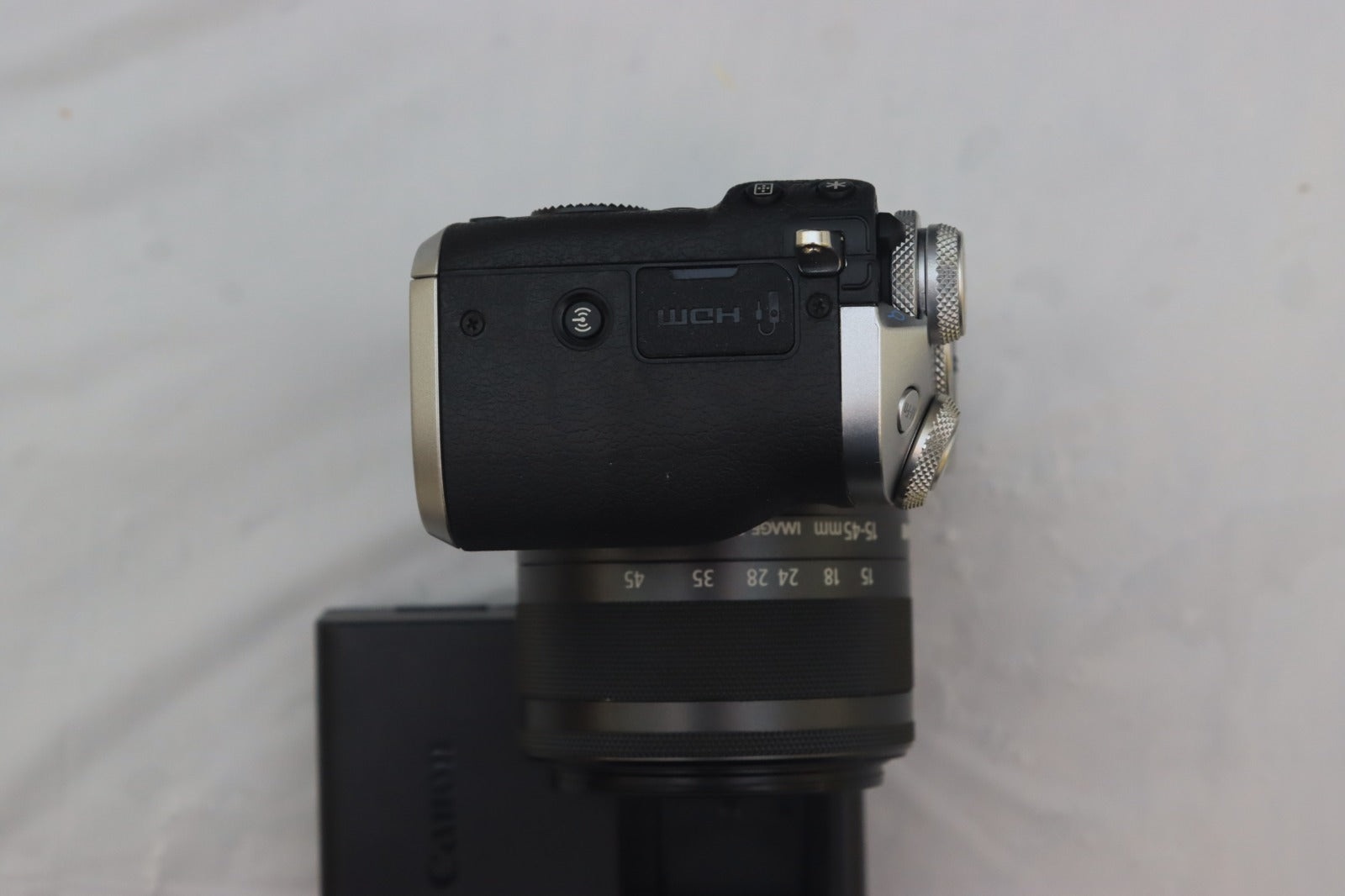 Canon EOS M6 Mirrorless Camera - EF-M 15-45mm f/3.5-6.3 IS STM Lens - DOKAN
