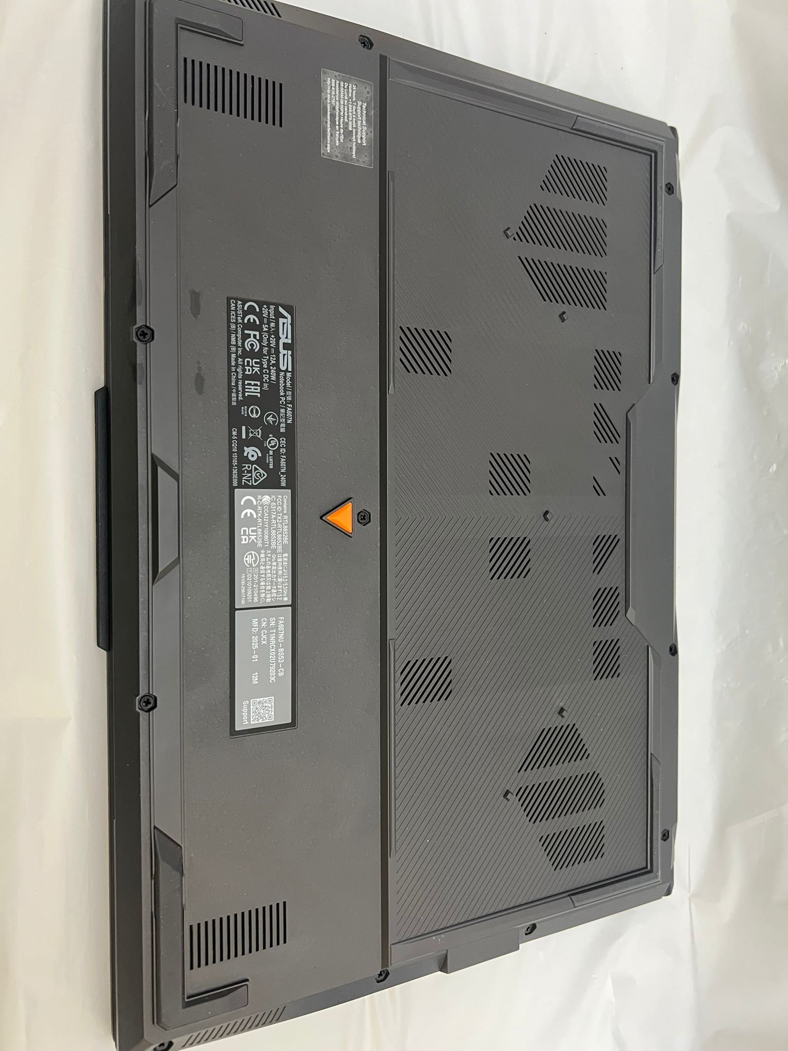ASUS TUF A16 16" - Ryzen 5 7535HS 16GB 500GB RTX 4050 - Portátil gaming