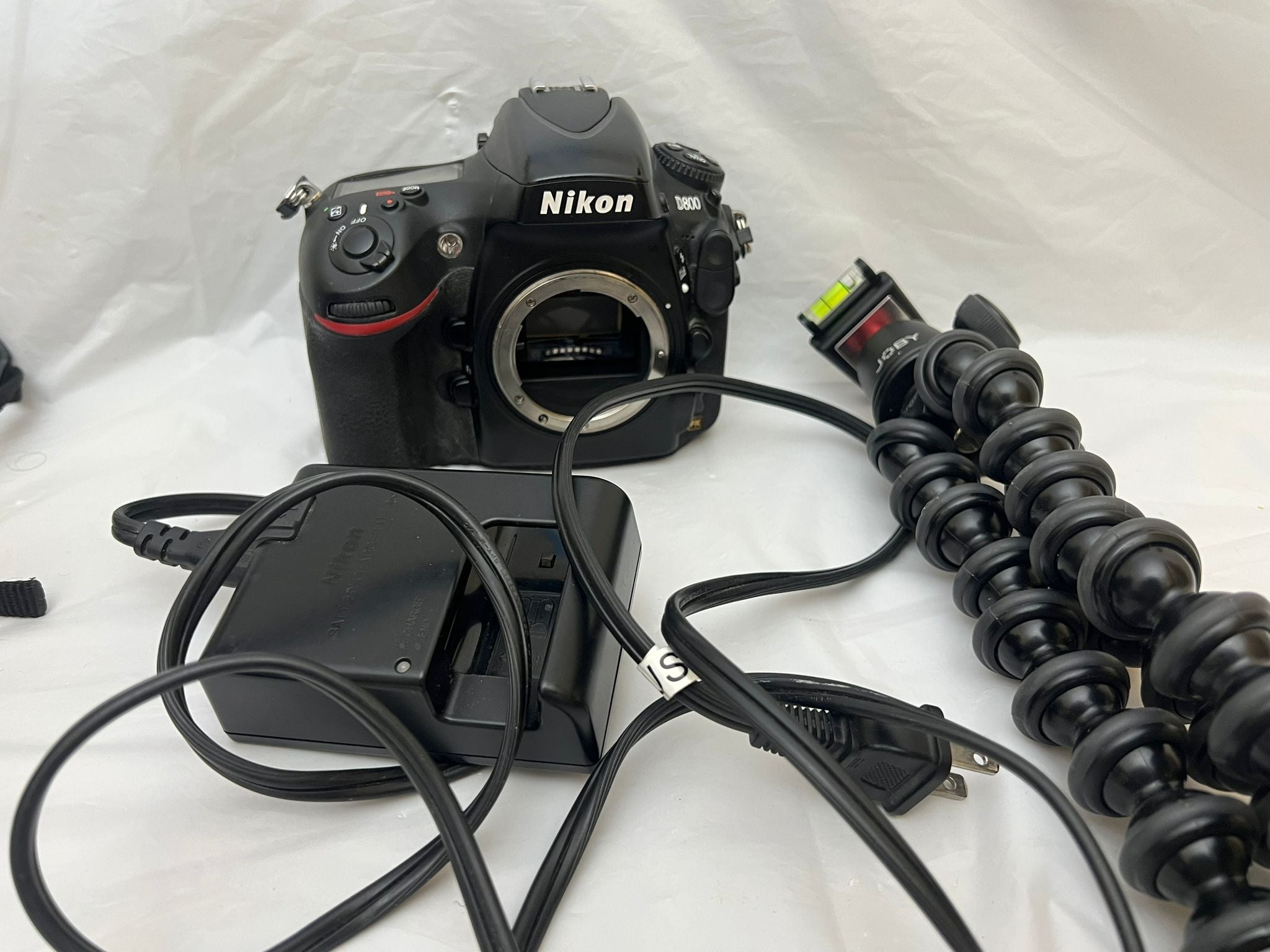 Nikon D800 Digital SLR Camera - Body