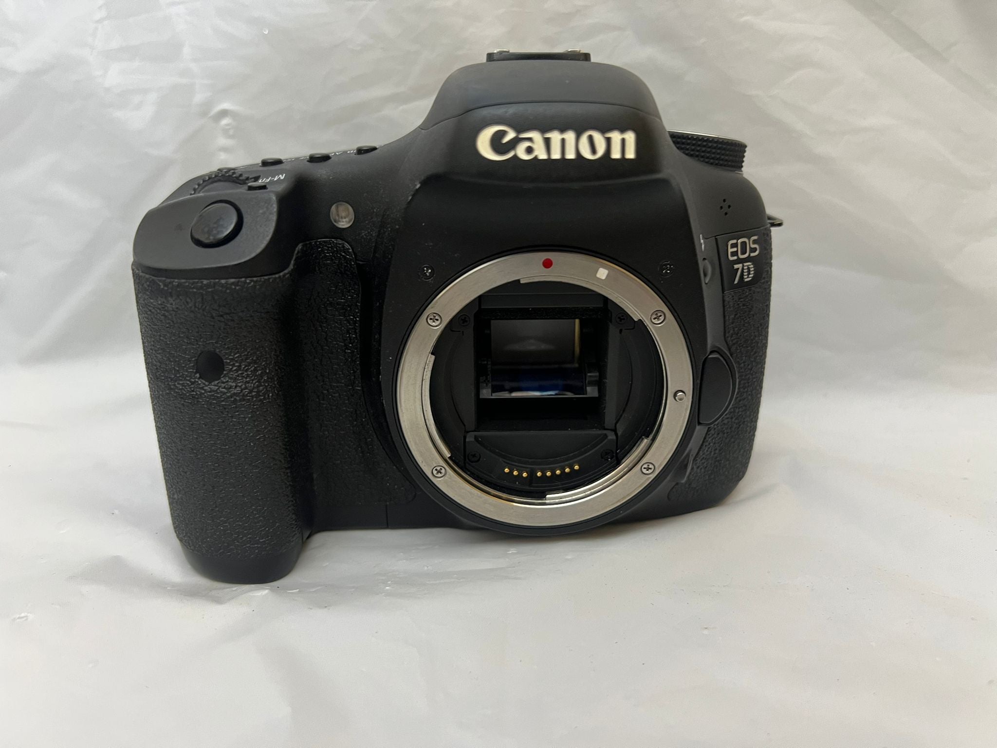 Canon EOS 7D 18MP CMOS DSLR Camera - Body