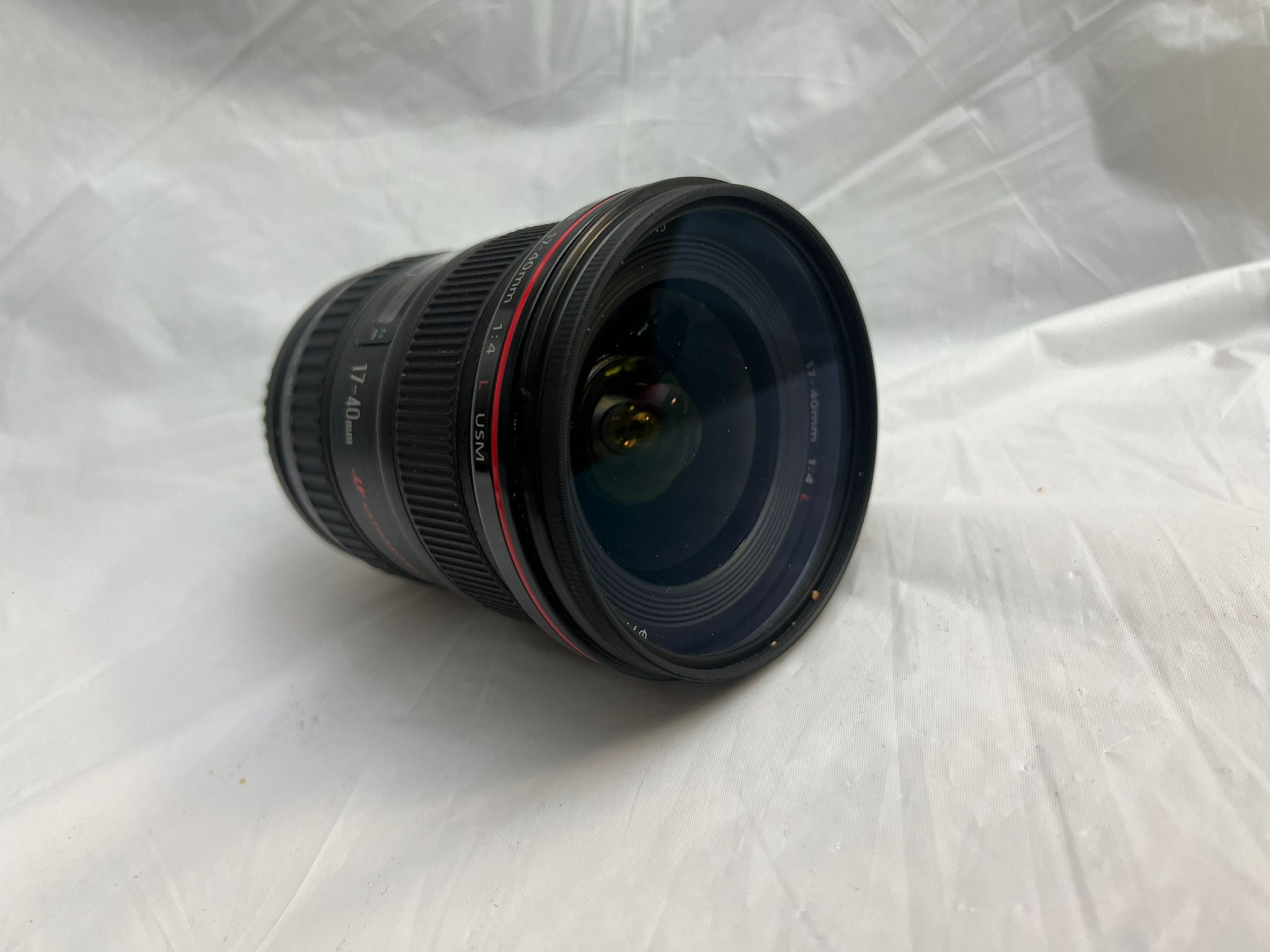 Canon EF 17-40mm f/4L USM Lens - EF-Mount Lens/Full-Frame Format