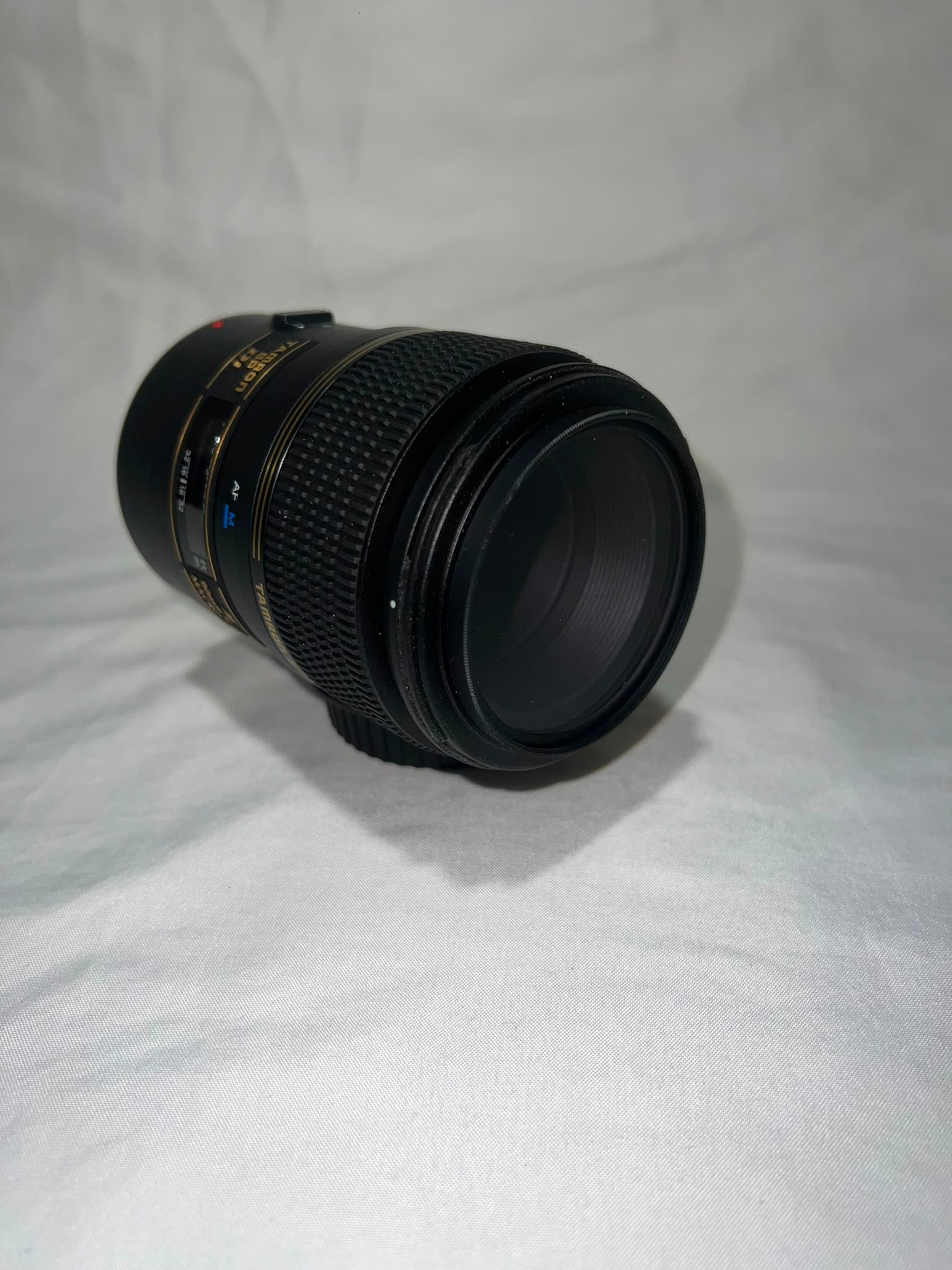 Tamron SP AF 90mm f/2.8 Macro Lens - Canon EF