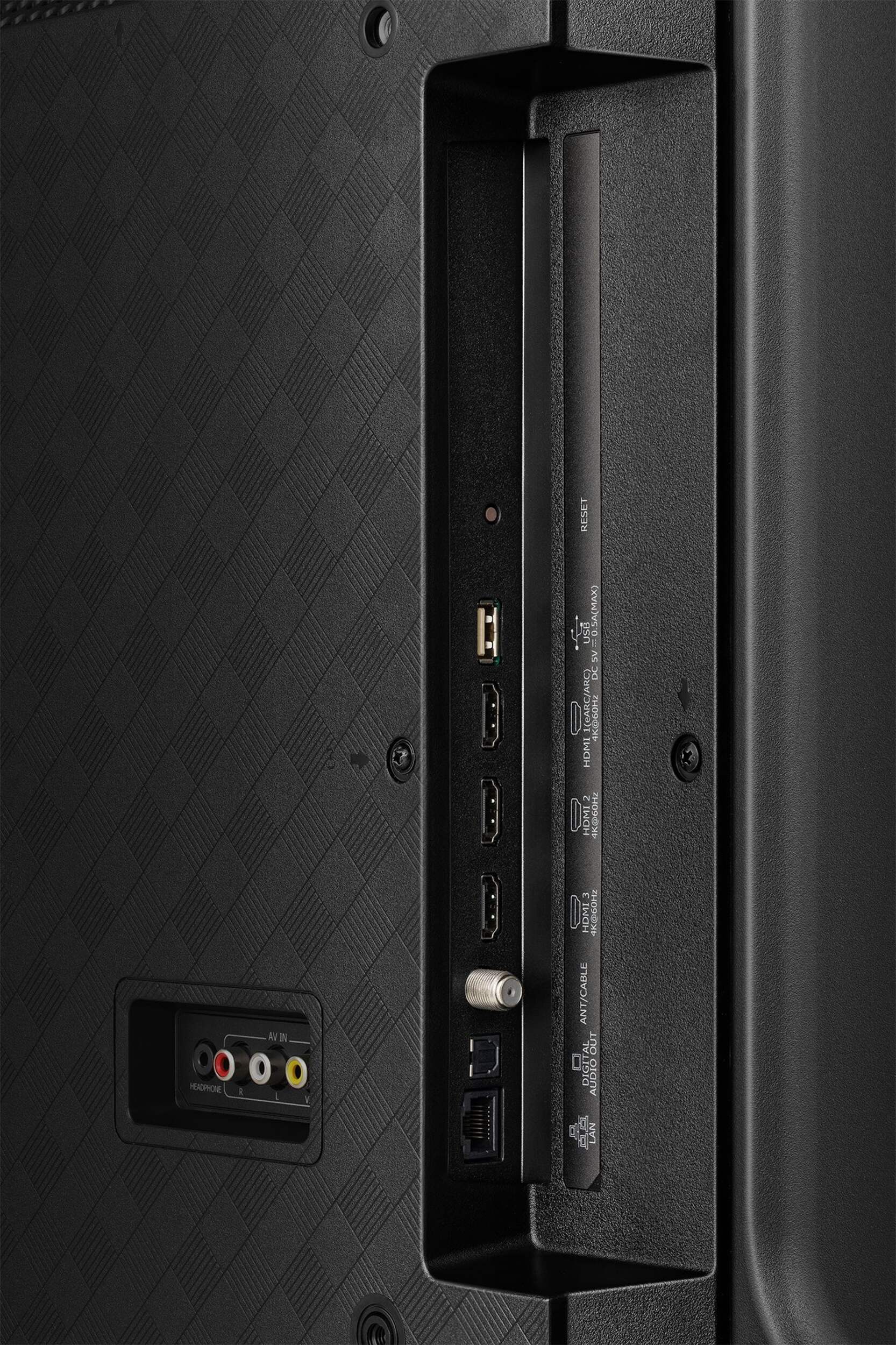 Hisense 50'' 4K UHD Smart RokuTV (50R63N)