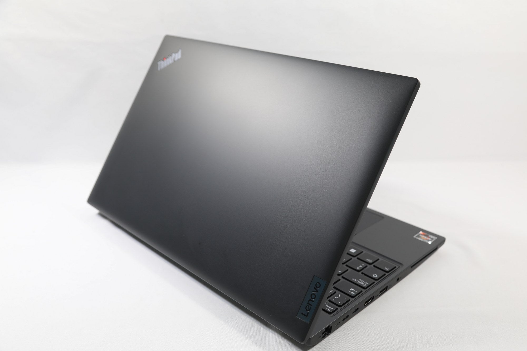 Lenovo ThinkPad L15 Gen 4 15" - Ryzen 7 7730U 16GB 256GB - Portátil empresarial con pantalla táctil