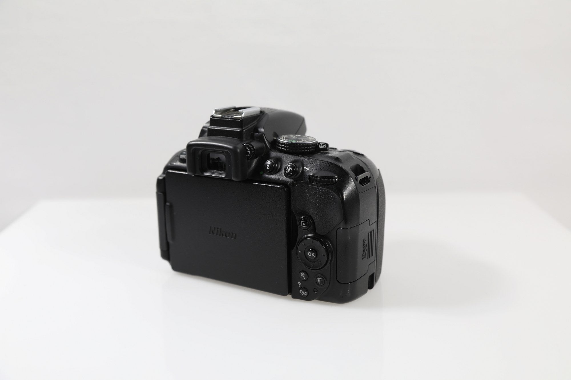Nikon D5300 Camera - Body