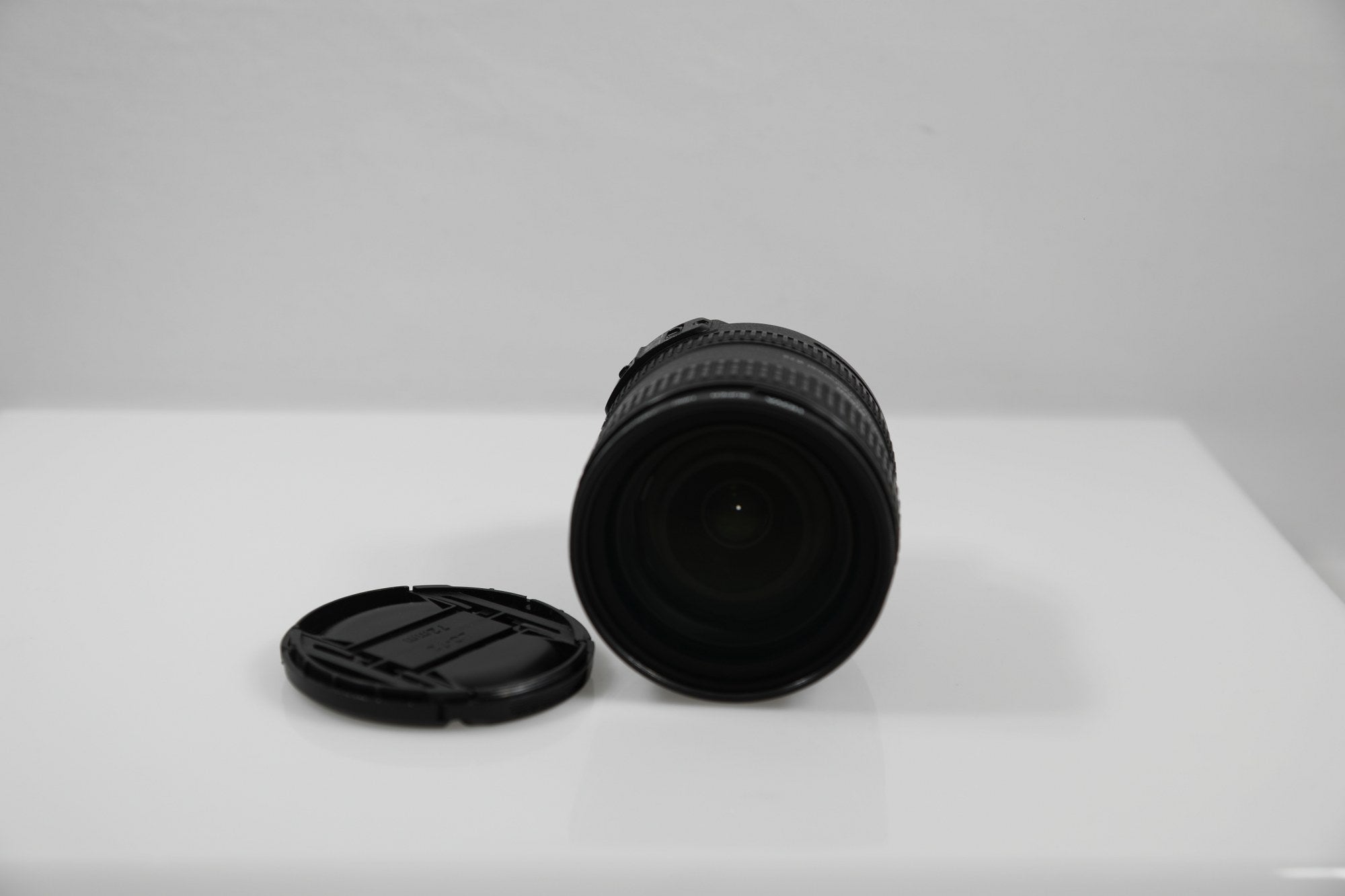 Nikon AF-S NIKKOR 24-85mm f/3.5-4.5G ED VR Lens - Lente F-Mount/Formato FX