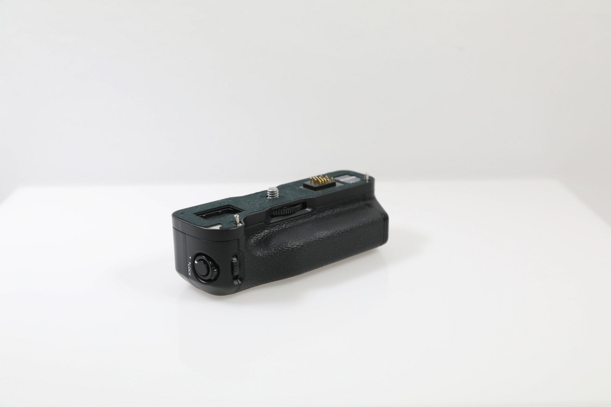Fujifilm VG-XT1 Vertical Battery Grip - DOKAN