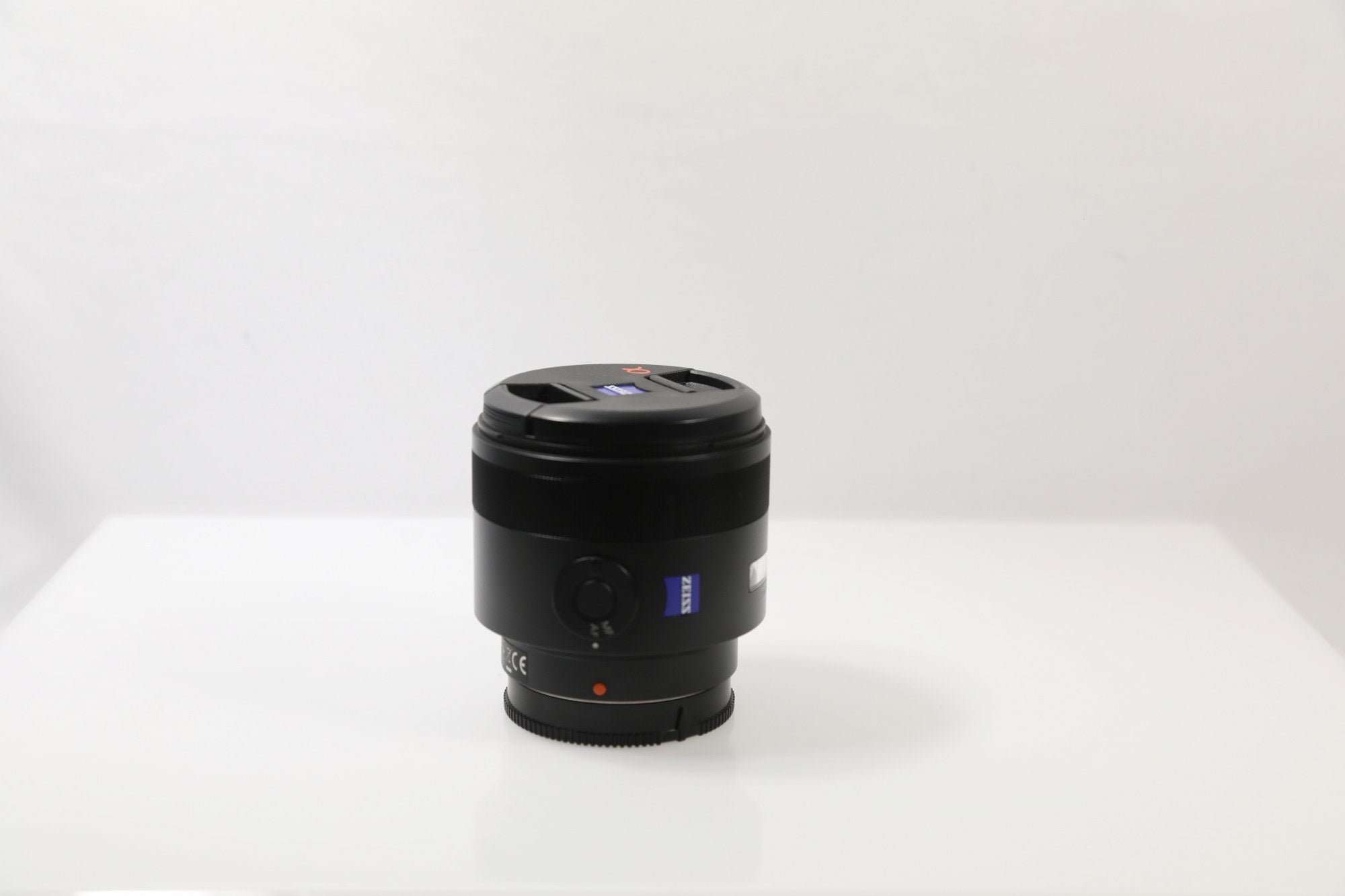 Sony Zeiss Planar T* 50mm f/1.4 ZA SSM Lens - A-Mount Lens/Full-Frame Format