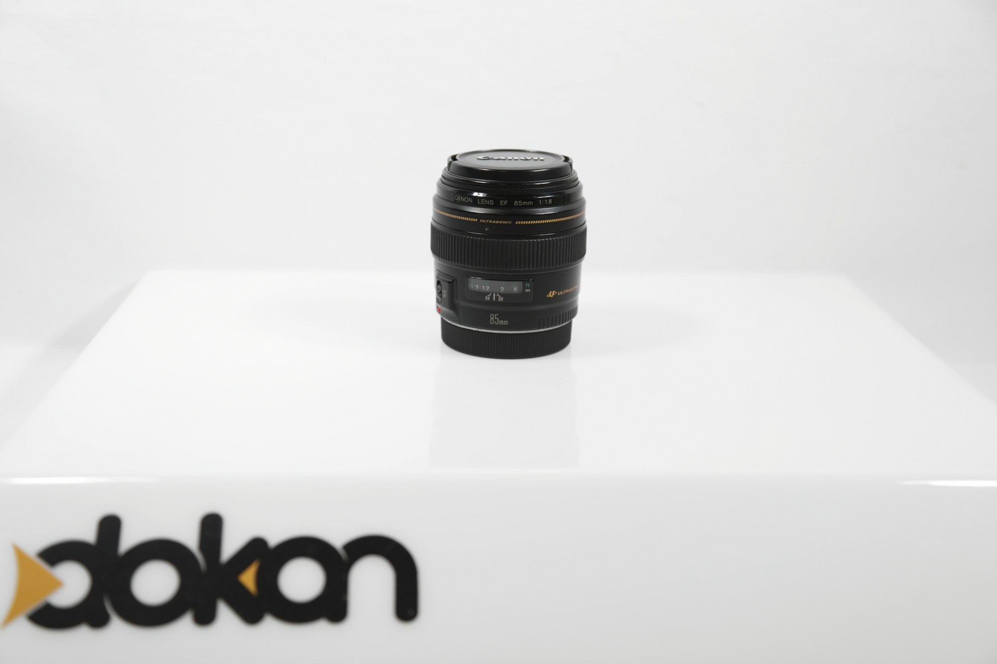 Canon EF 85mm F/1.8 USM - EF-Mount Lens/Full-Frame Format