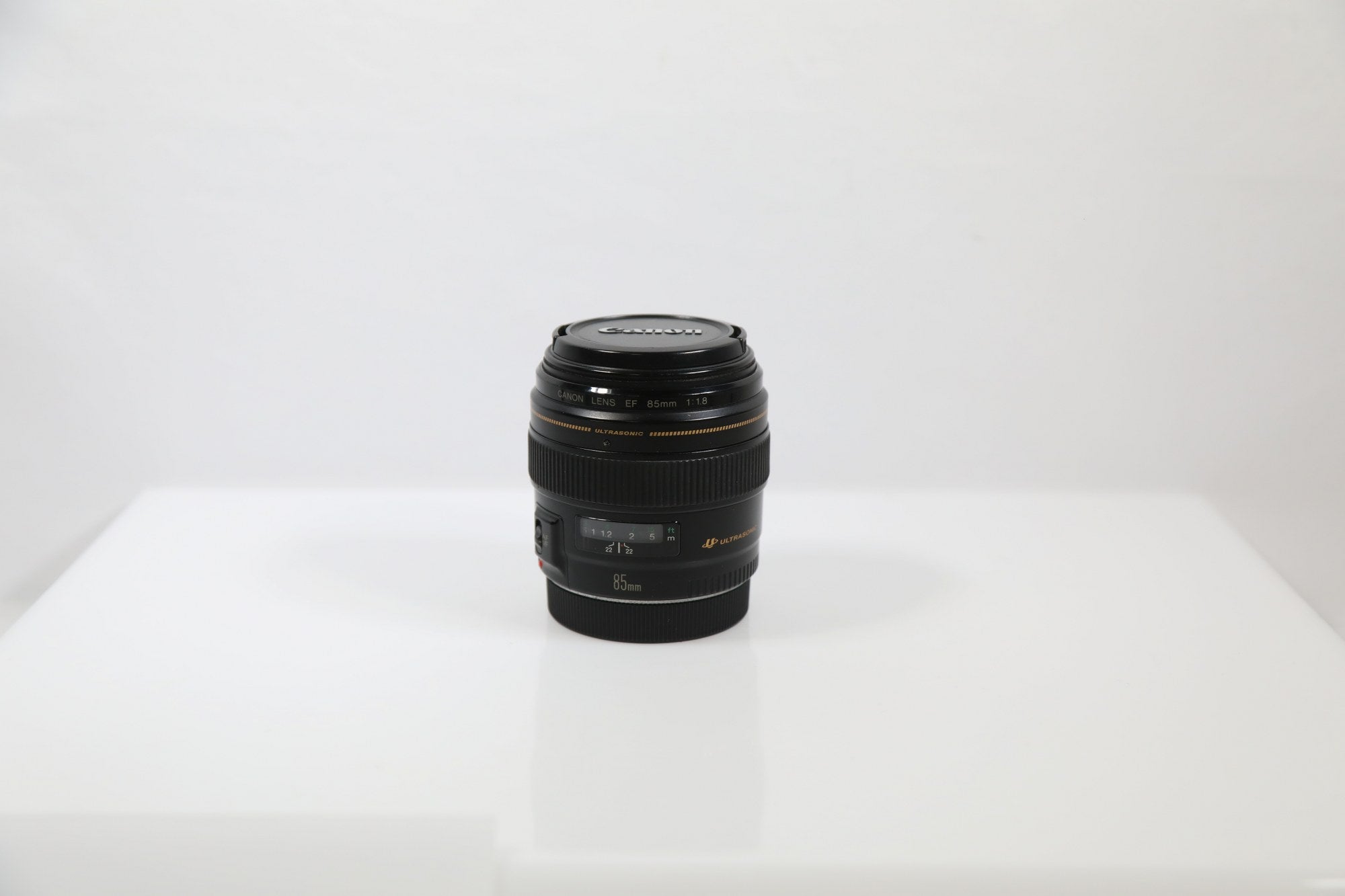 Canon EF 85mm F/1.8 USM - EF-Mount Lens/Full-Frame Format