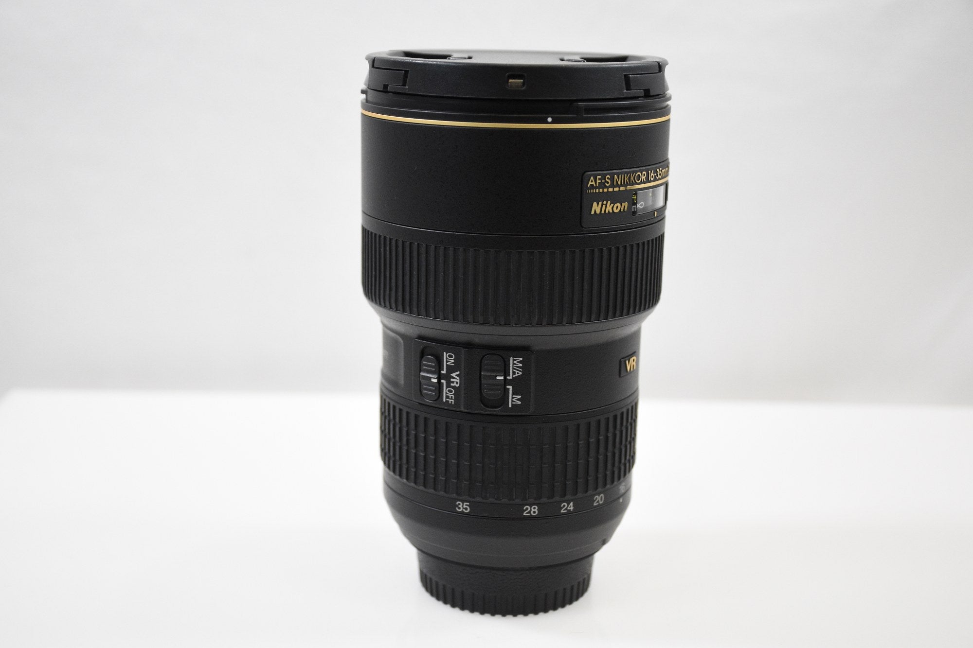 Nikon AF-S NIKKOR 16-35mm f/4G ED VR Lens -  F-Mount Lens/FX Format - DOKAN