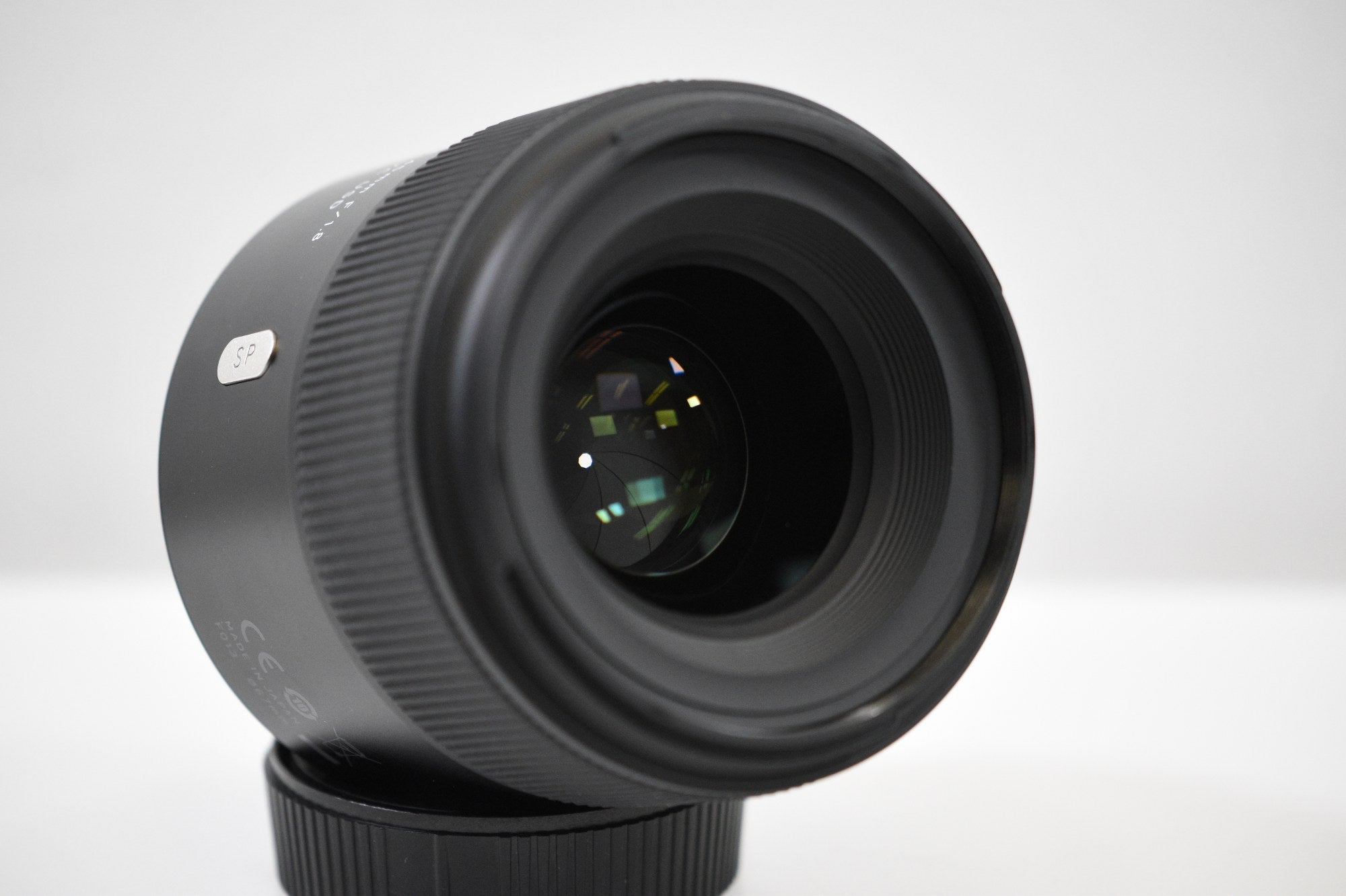 Tamron SP 45mm f/1.8 Di VC USD Lens - Nikon F Mount/FX Format - DOKAN