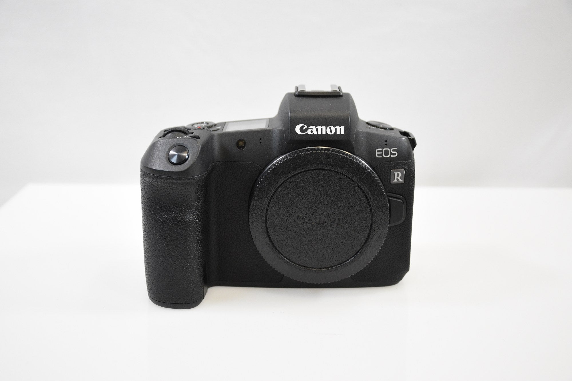 Canon EOS R Mirrorless Camera - Body - DOKAN