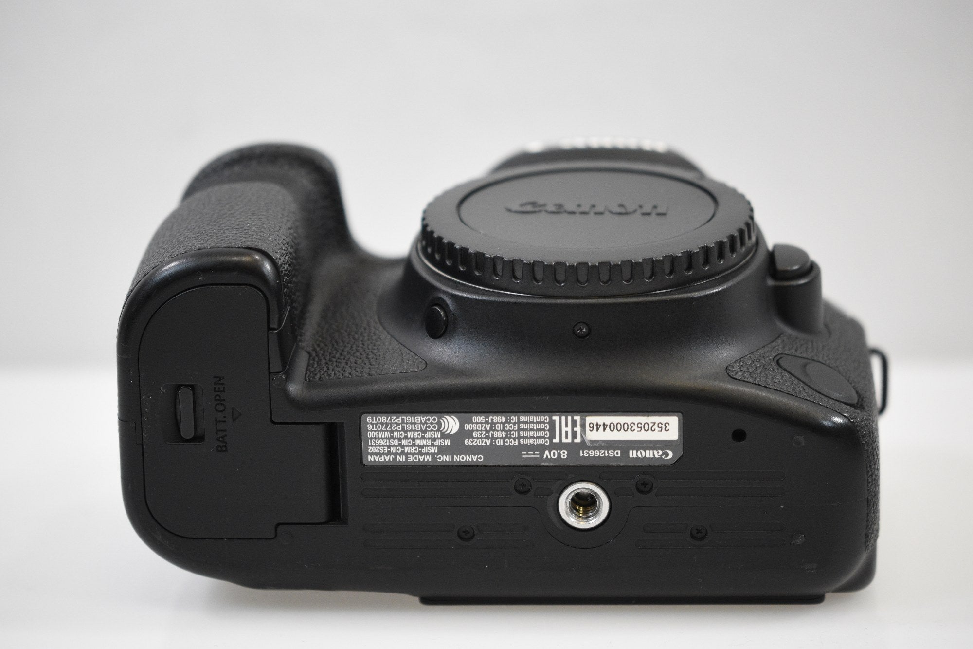 Canon EOS 6D Mark II DSLR Camera - Body