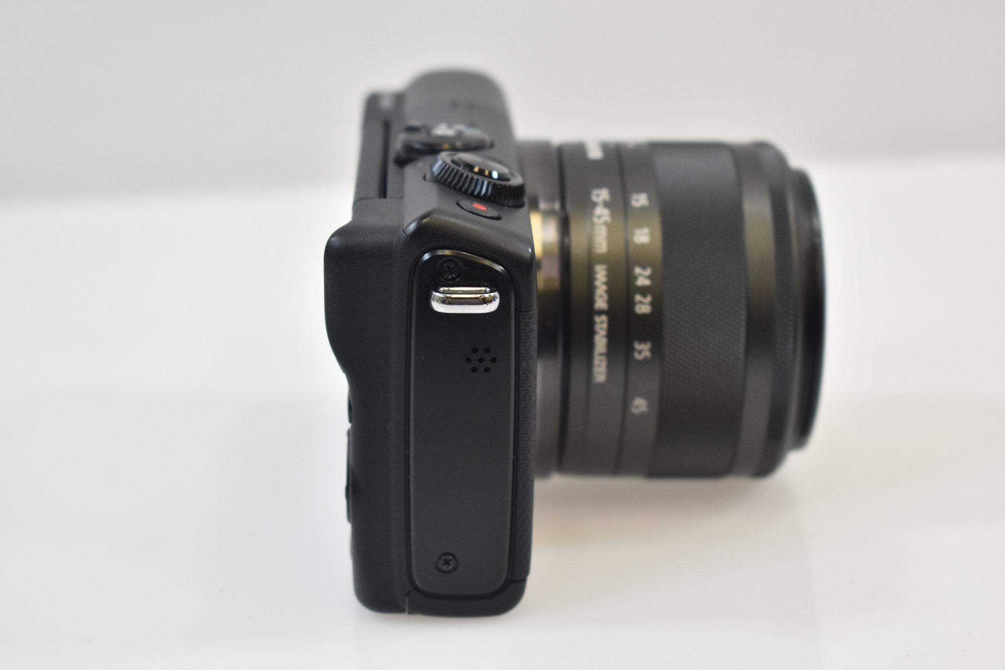 Canon EOS M100 24.2MP Digital Camera with EF-M IS STM 15-45mm Lens (Black)