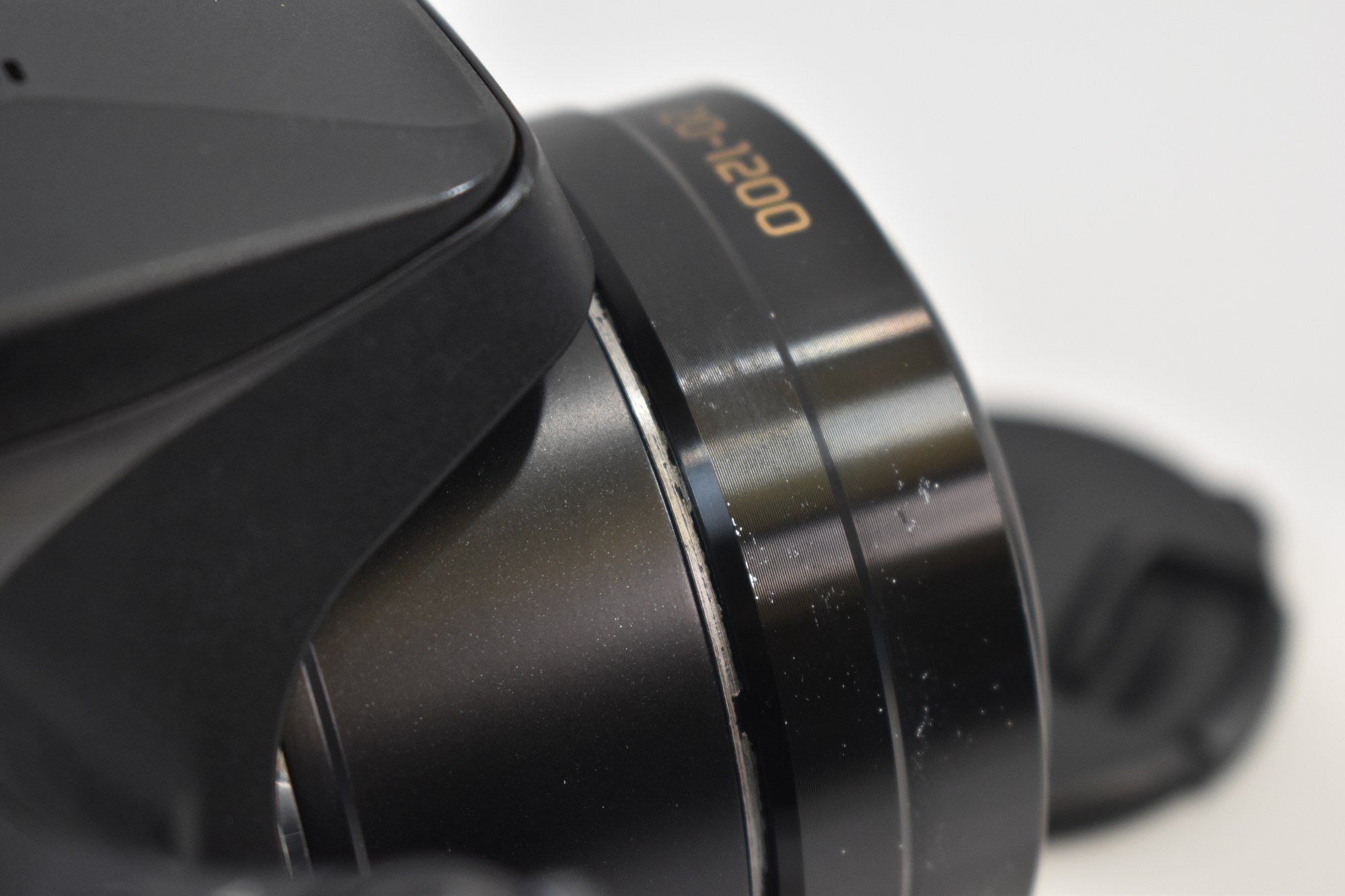 Panasonic LUMIX DC-FZ80DK Full-Frame with 20-1200mm Lens Kit - box and bag