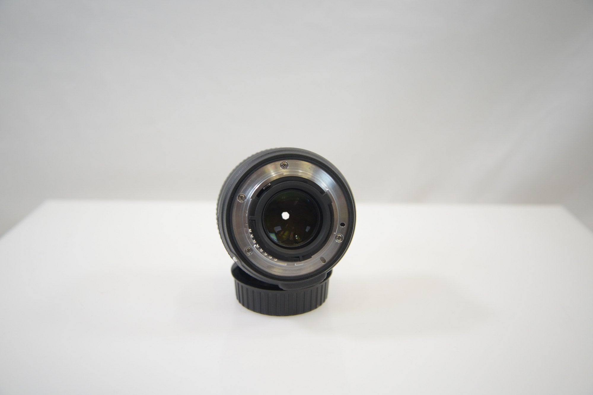 Nikon 50mm f/1.8G AF-S NIKKOR FX Lens - F-Mount Lens/FX Format - DOKAN