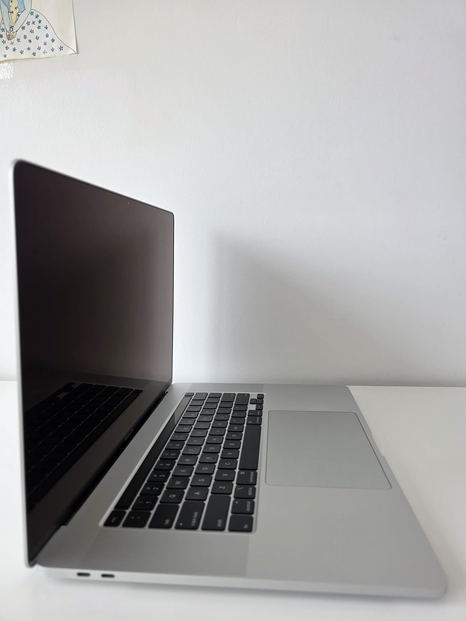 Apple MacBook Pro 16" 2019 - i7 16GB 512GB - Laptop - DOKAN