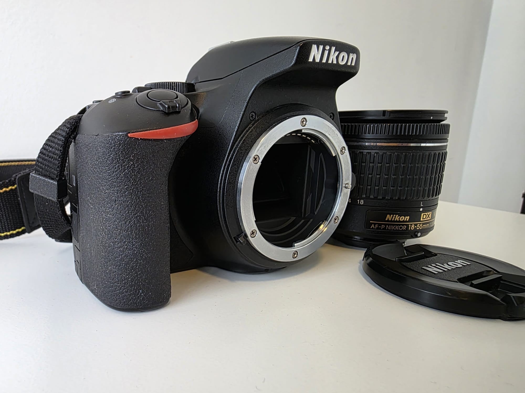 Nikon D5600 DSLR Camera - AF-P DX NIKKOR 18-55mm F3.5-5.6G VR Lens