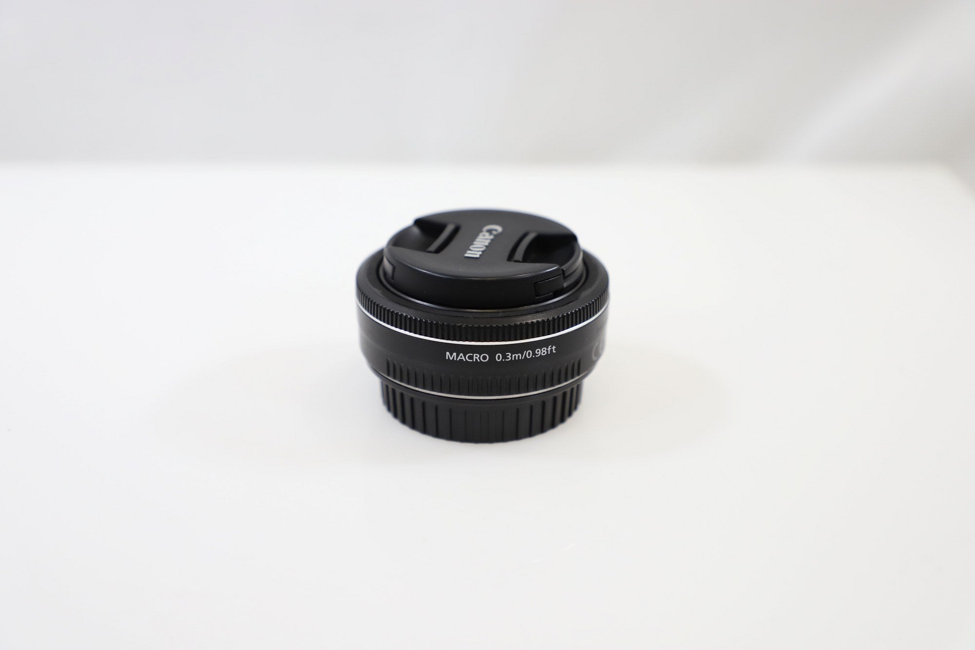 Canon EF 40mm f/2.8 STM Lens - EF-Mount Lens/Full-Frame Format