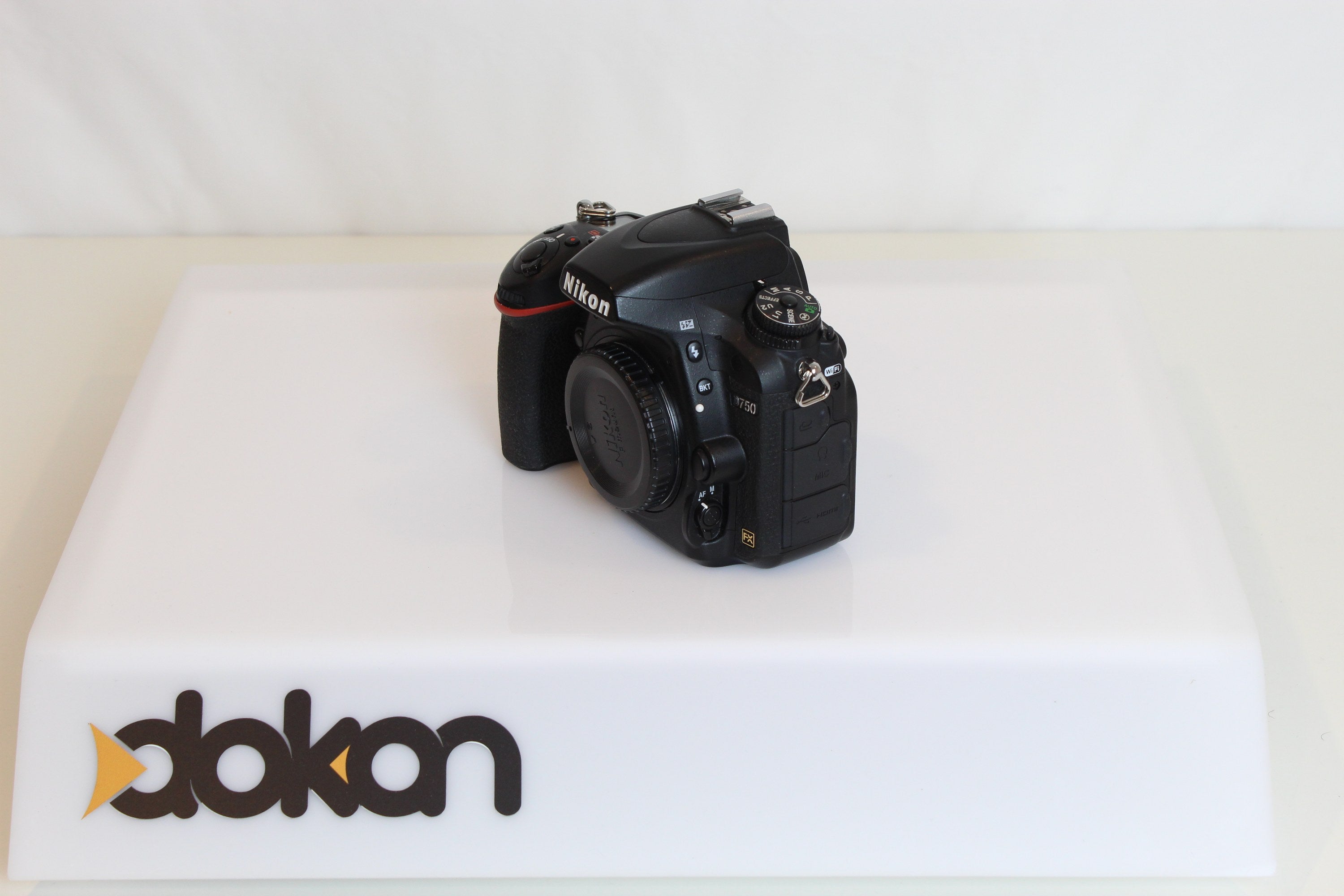 Cámara Nikon D750 DSLR de 24.3MP formato FX