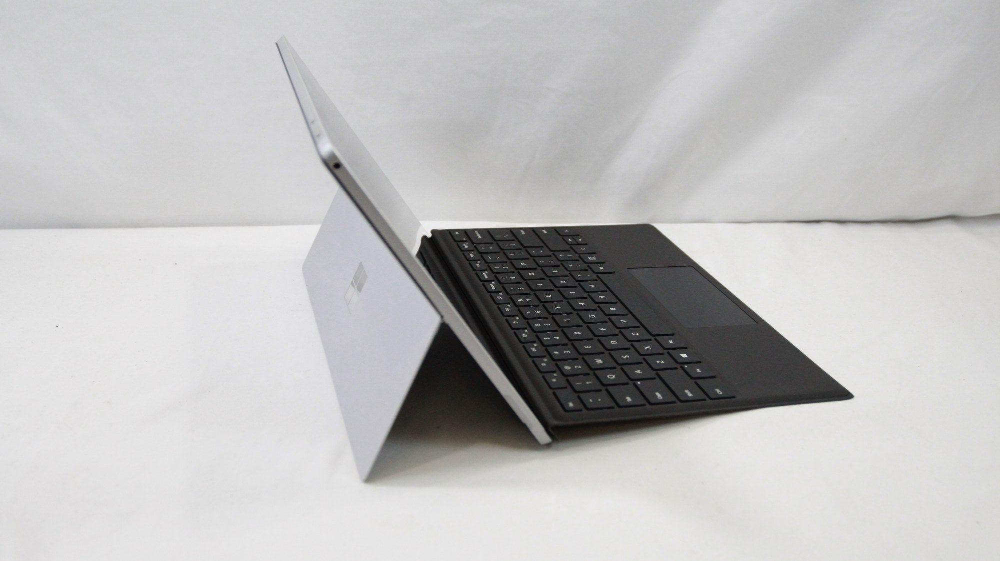 Microsoft Surface Pro 7+ 12.3