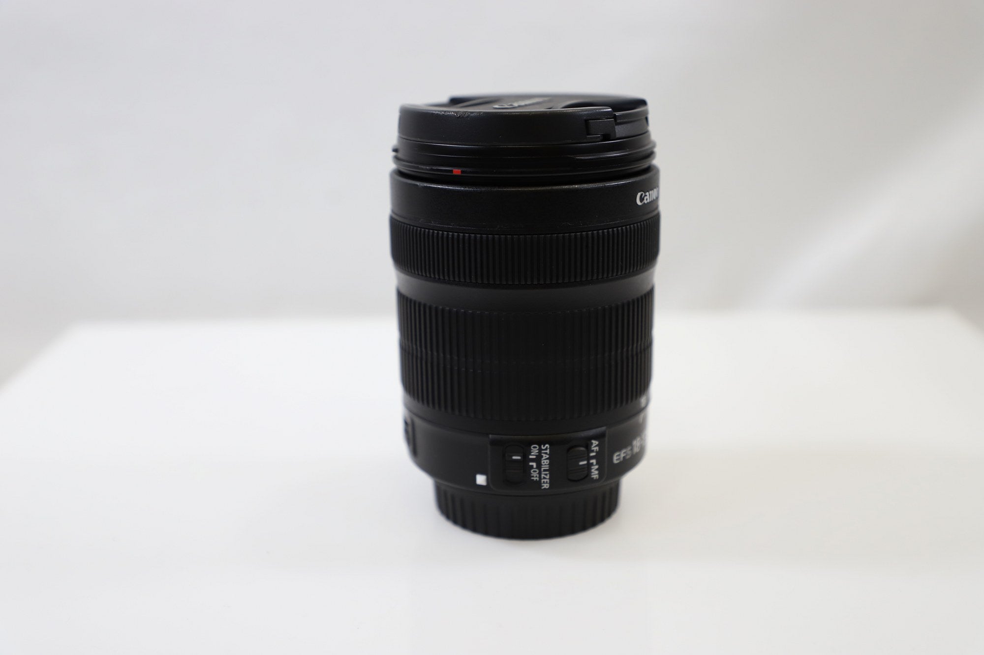 Canon EF-S 18-135mm f/3.5-5.6 IS Standard Zoom Lens - EF-S Mount Lens/APS-C Format