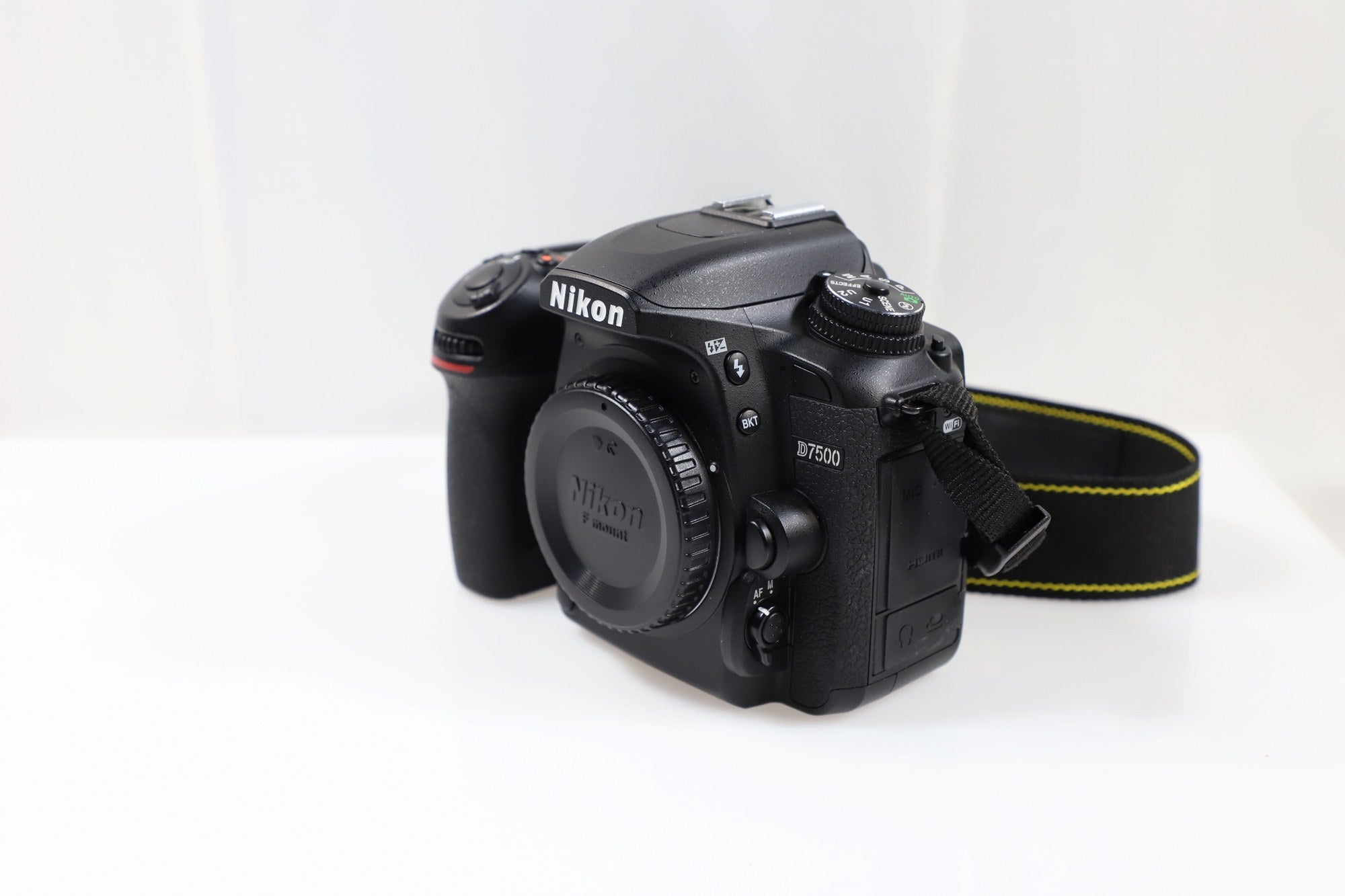 Nikon D7500 20.9MP Digital SLR Camera - Body