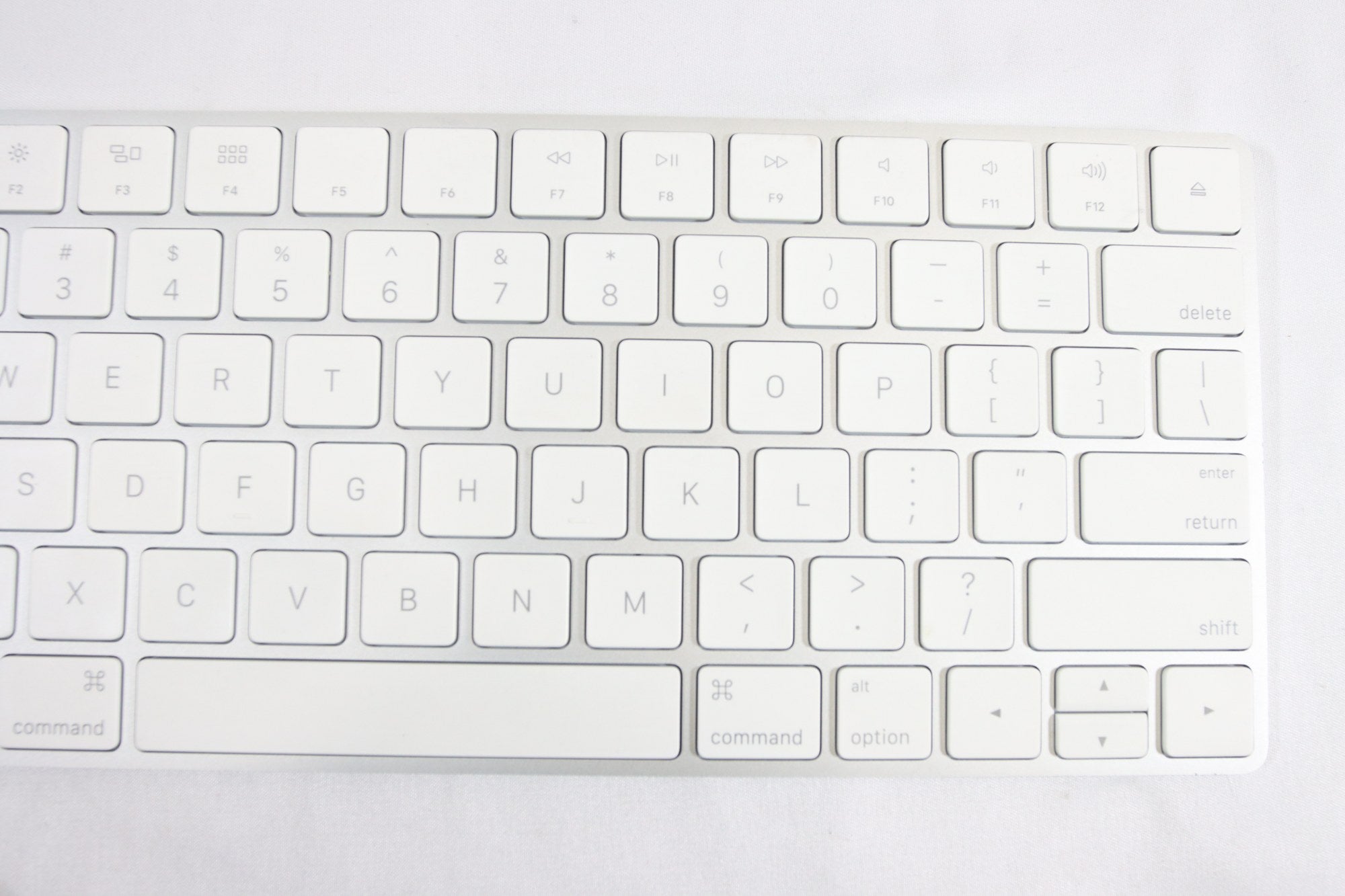 Apple Magic A1644 Bluetooth Wireless Keyboard