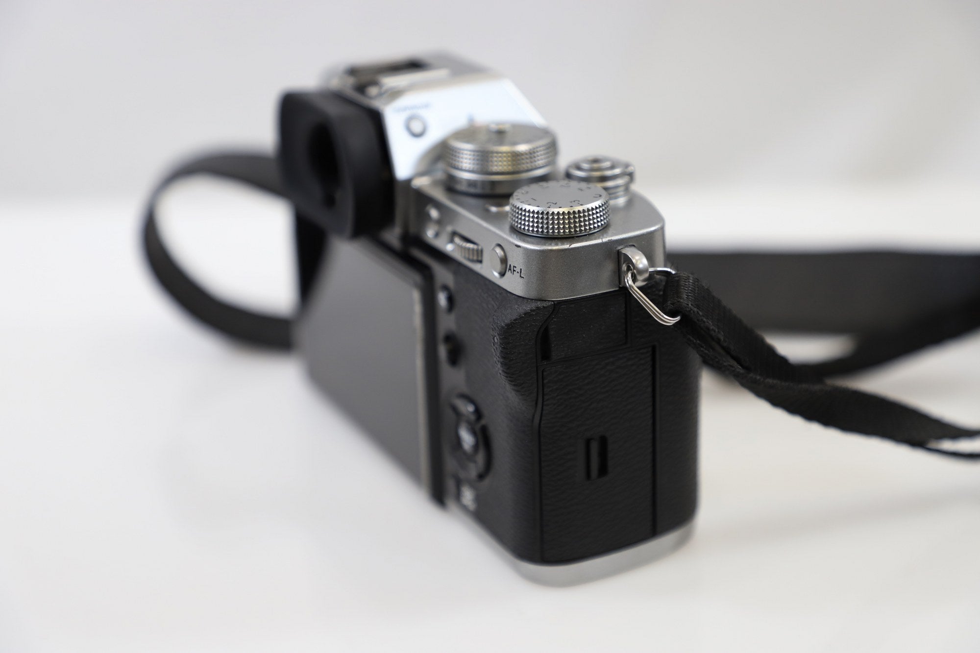 FUJIFILM X-T3 Mirrorless Camera - Body