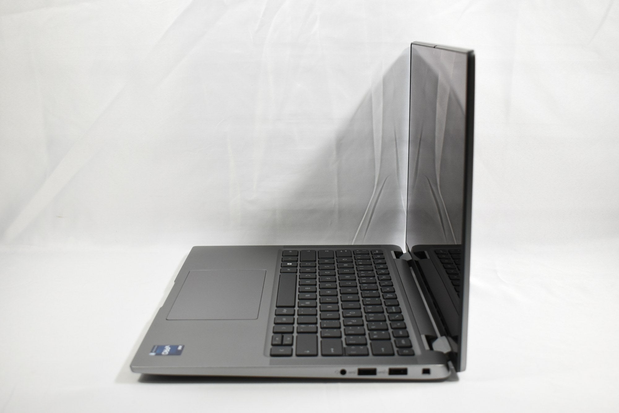 Dell Latitude 7440 360-Flip 2-in-1 14" - Intel i7 1365U 32GB 1TB - Touchscreen Laptop