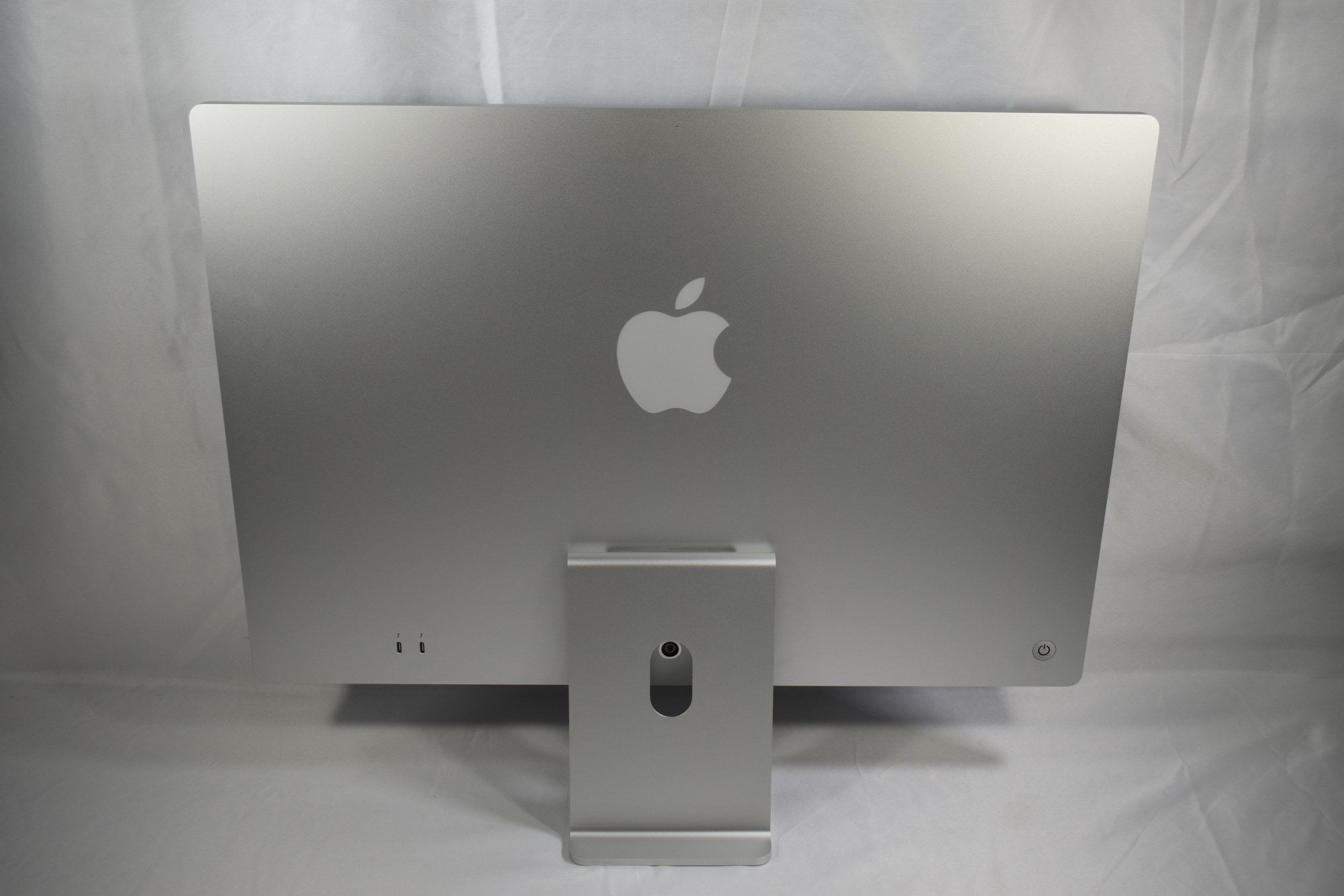 iMac 24" 2021 Silver - Apple M1 8GB 256GB - Desktop Computer