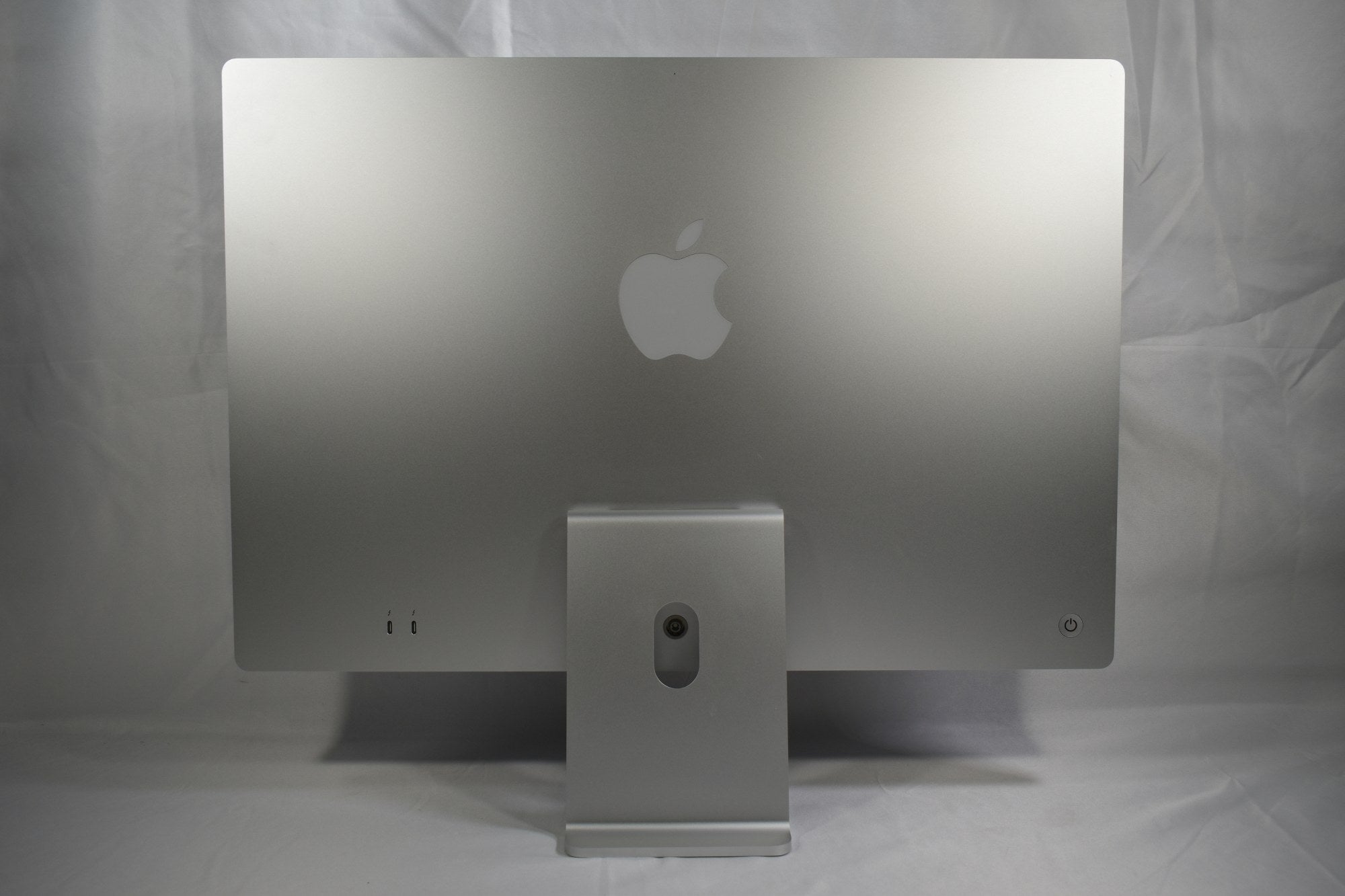 iMac 24" 2021 Silver - Apple M1 8GB 256GB - Desktop Computer